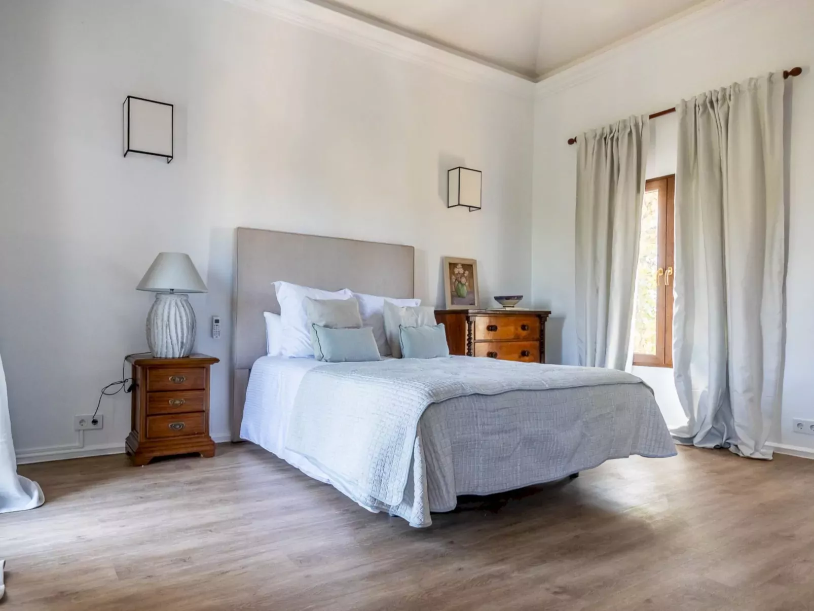 Villa Serena-Inside