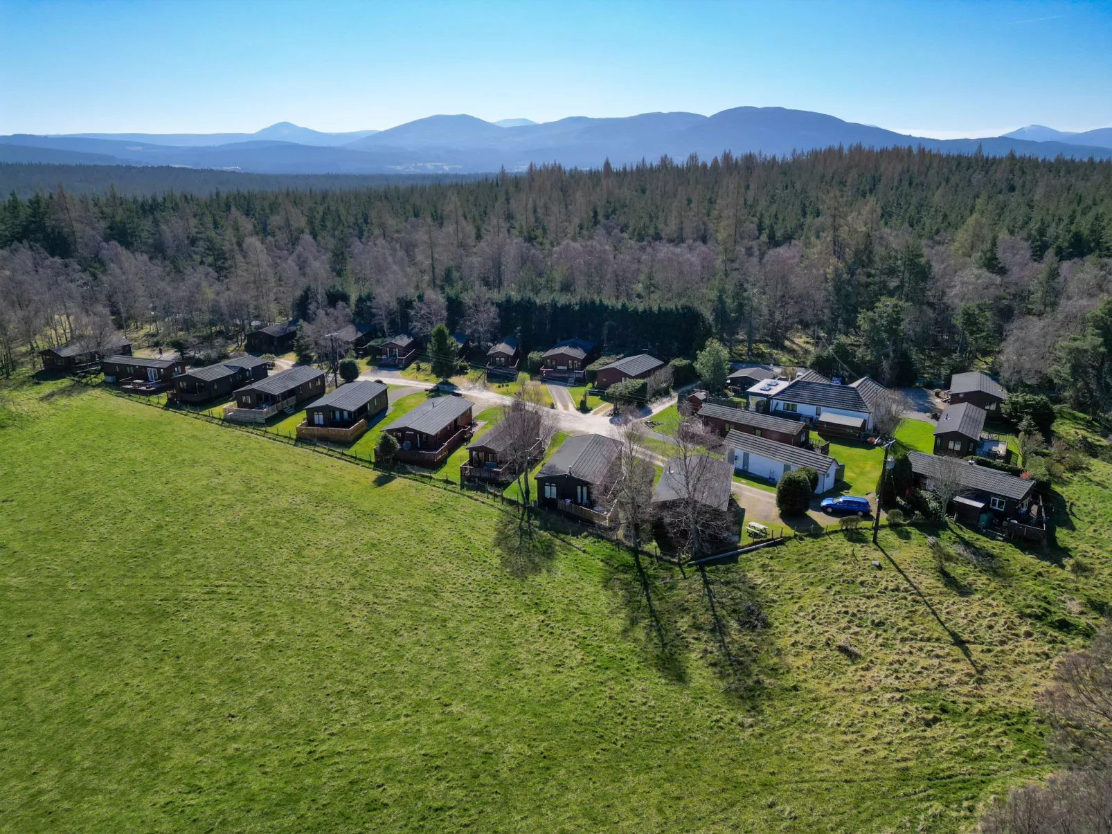 Capercaillie Lodge-Outside
