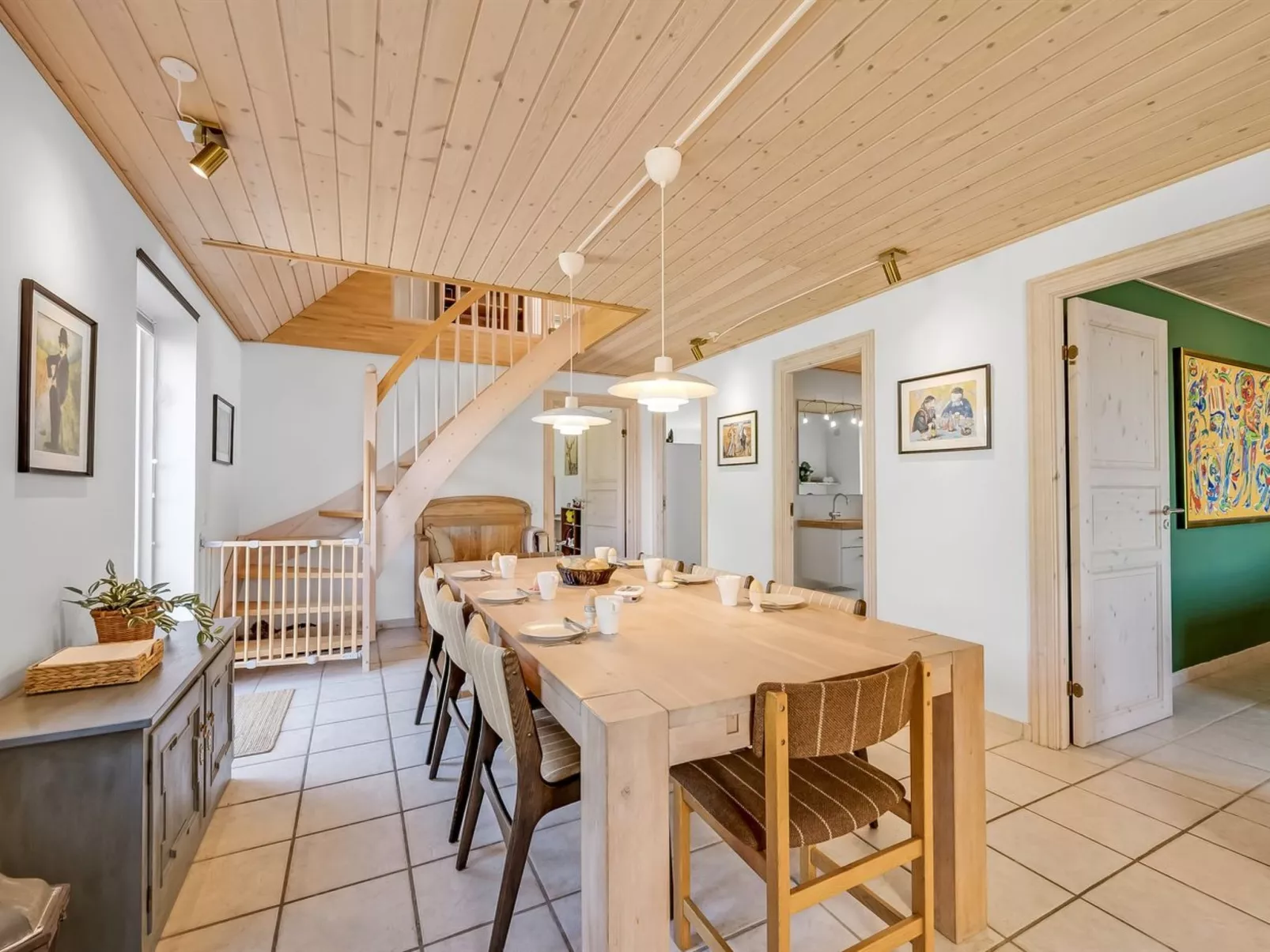 "Quirina" - 6km from the sea-Inside