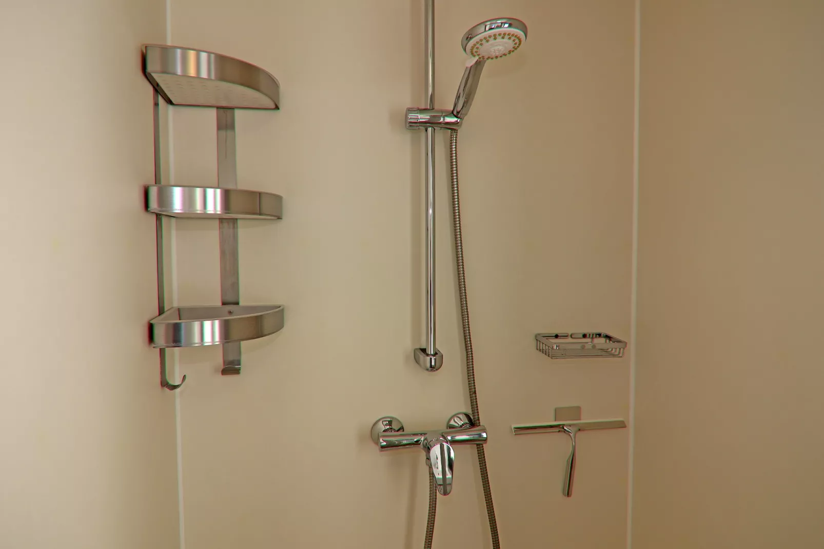 Hausboot Family & Friends LP 4 / 1-2 Personen-Bathroom