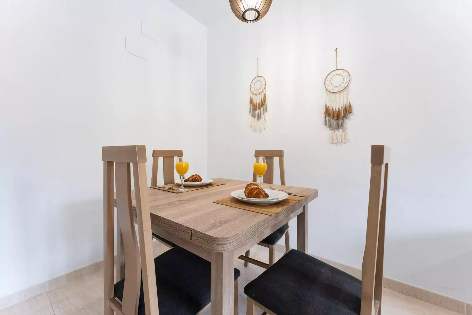 CT 291 - Faro's Boliches Beach for 4-Dining room