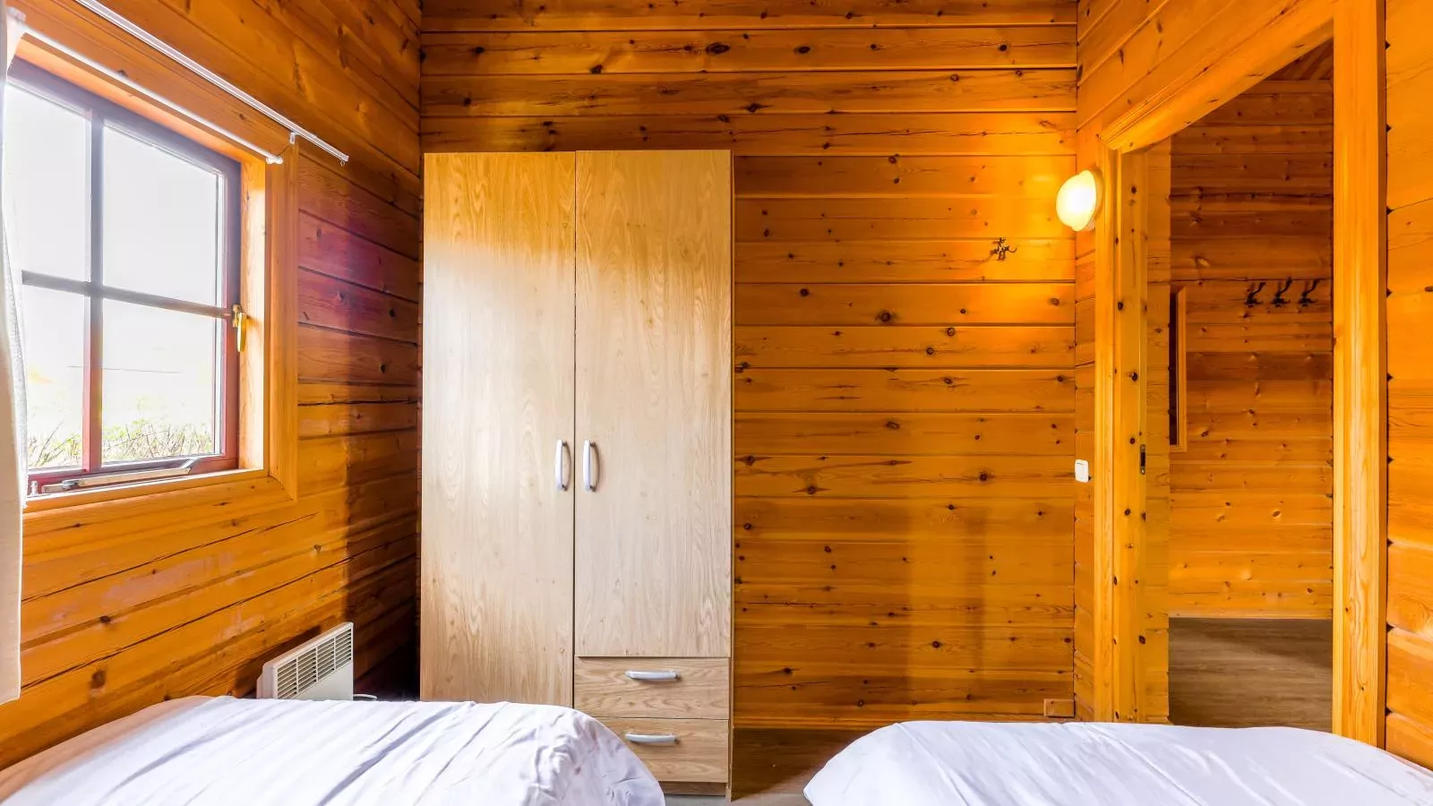 Charlie-Bedroom