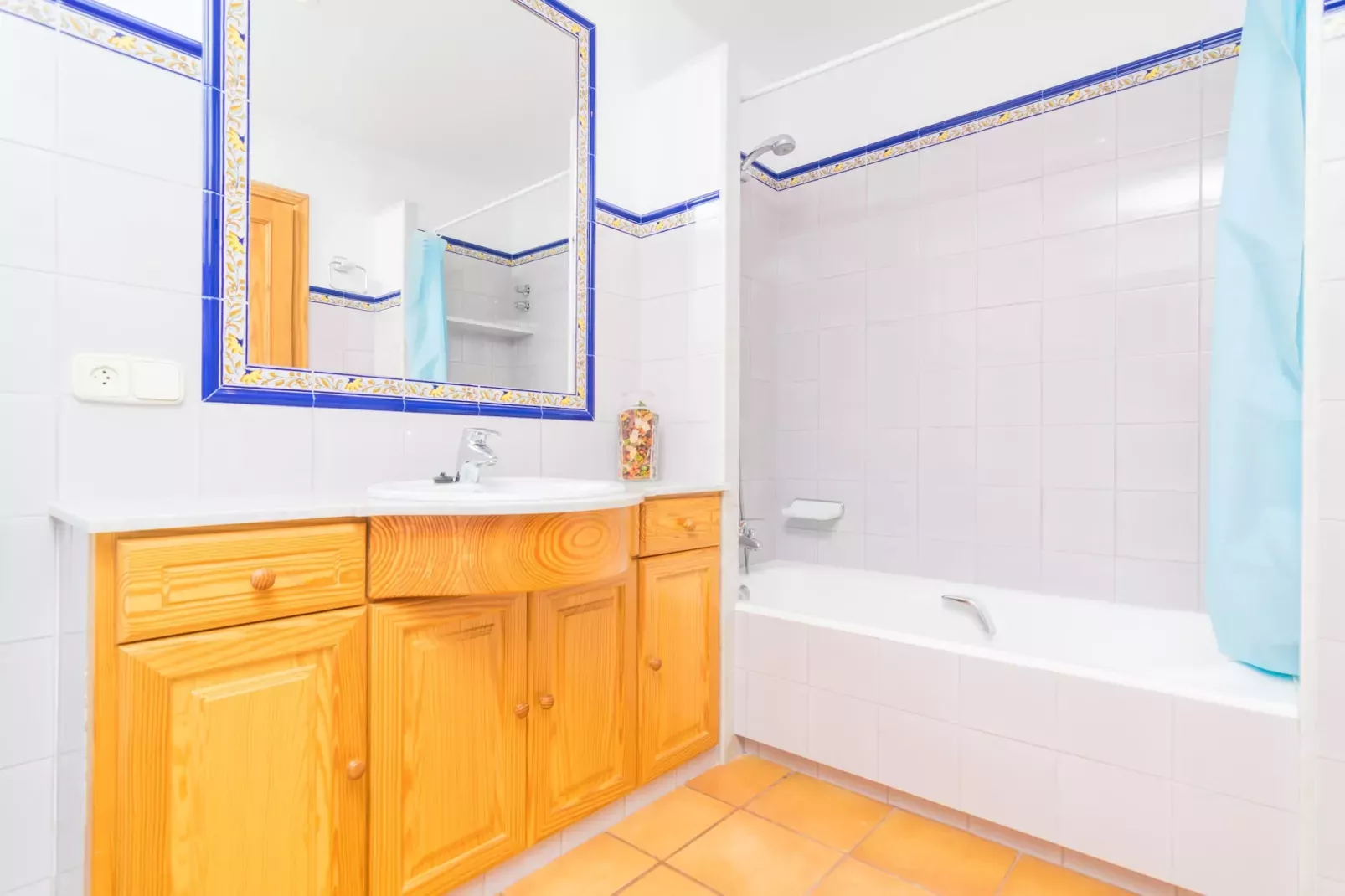 Can Calistro-Bathroom