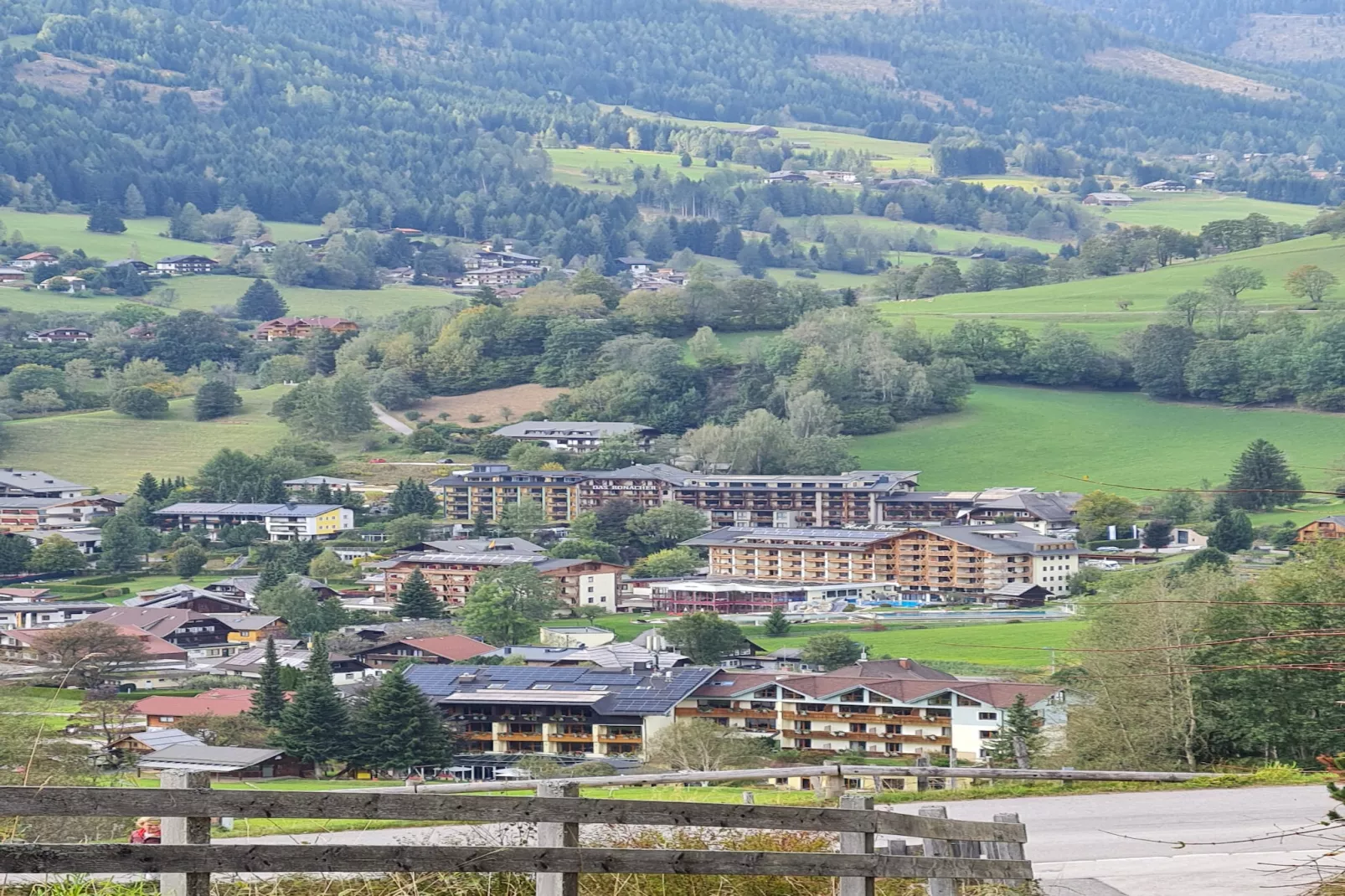 AlpenSafari Design-Außenbereich