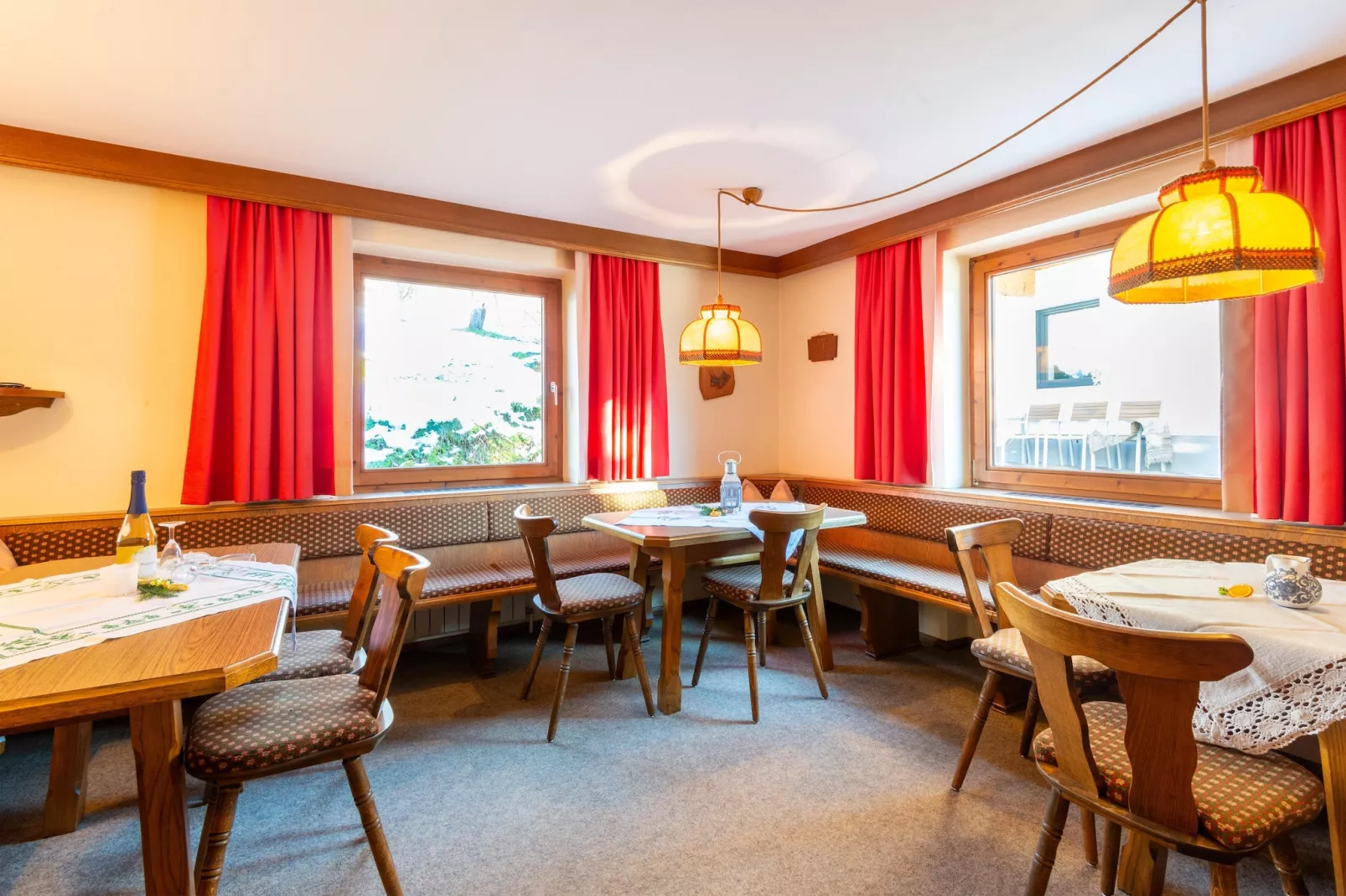 Ferienhaus Die Ginin-Außenbereich Sommer