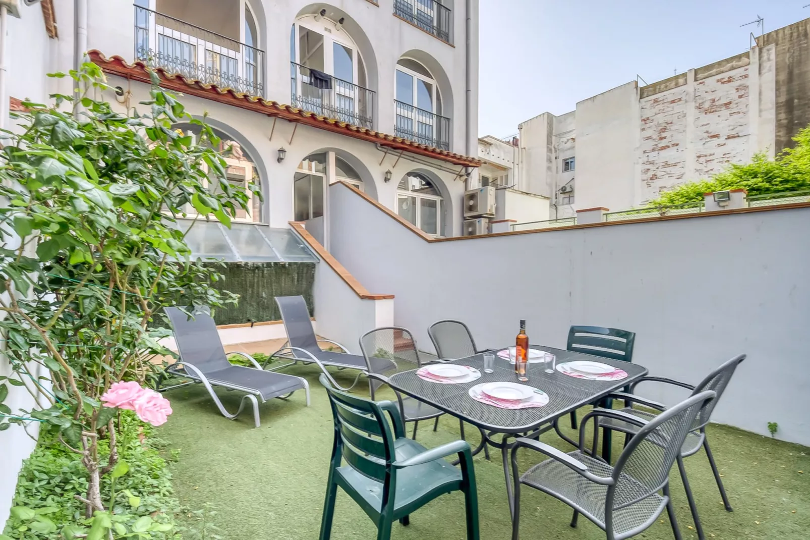 P.C. MESTRAL 1  1 Roses-Terrace balcony