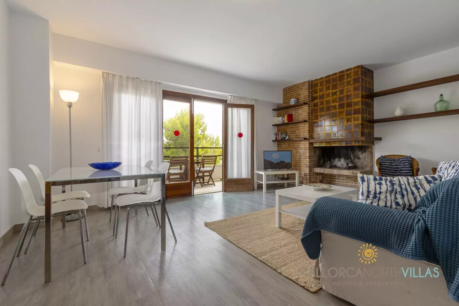 Apartamento Voramar II: Primera Línea en Pine Walk-Terrassenbalkon