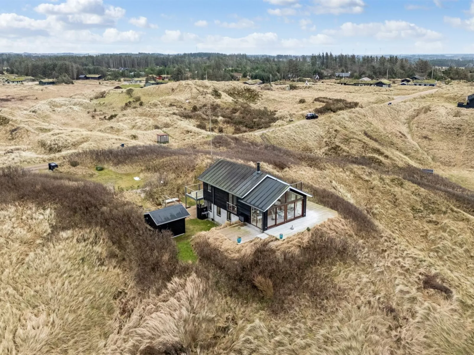 "Bjerund" - 300m from the sea-Draußen