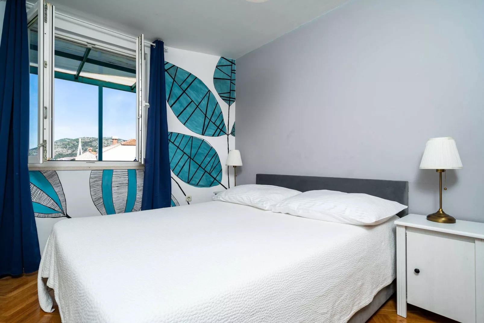 Apartment Radovan - One-Bedroom Apartment with Balcony and Sea View-Schlafzimmer