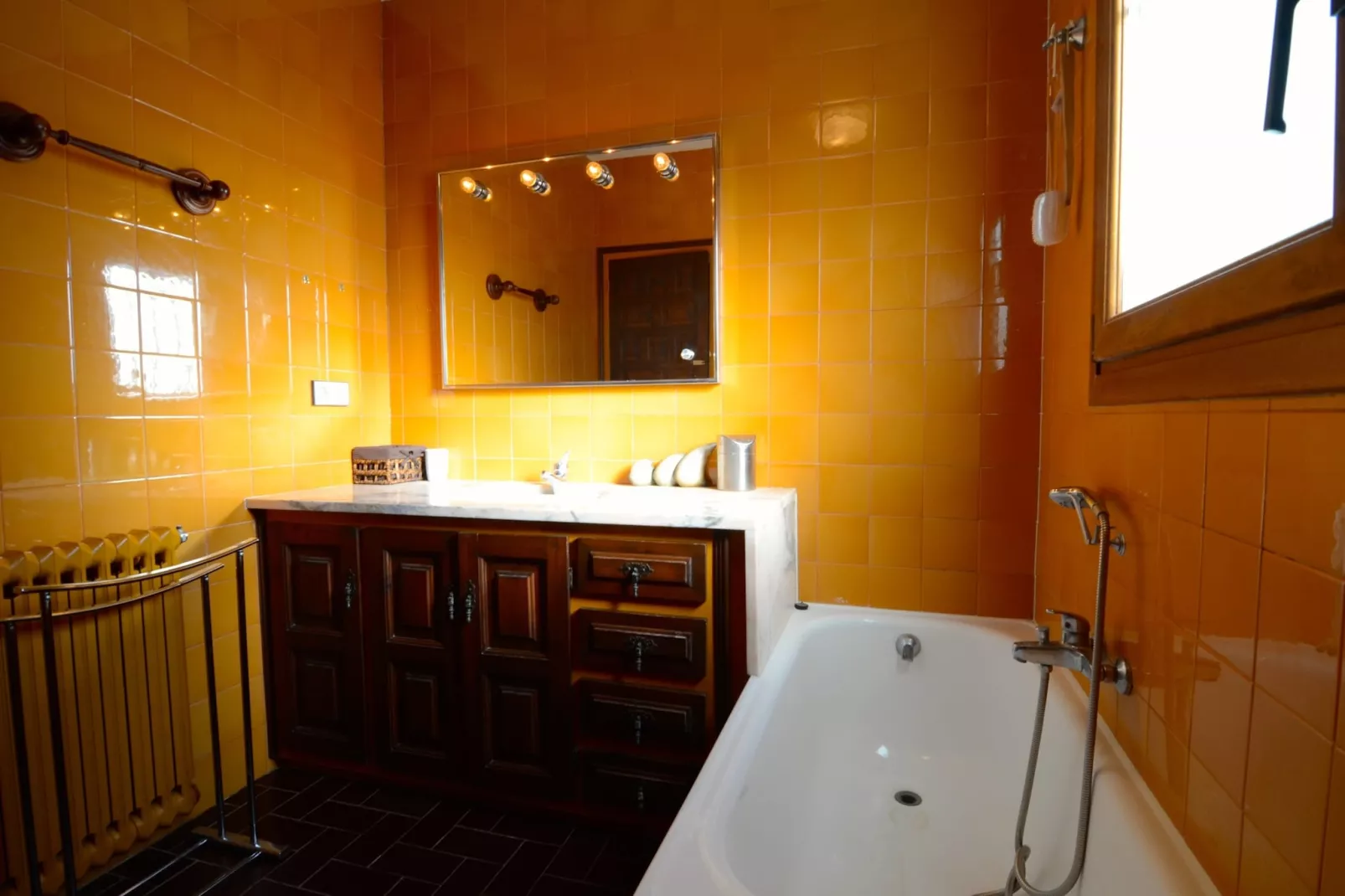 VILLA GARBINELL-Bathroom
