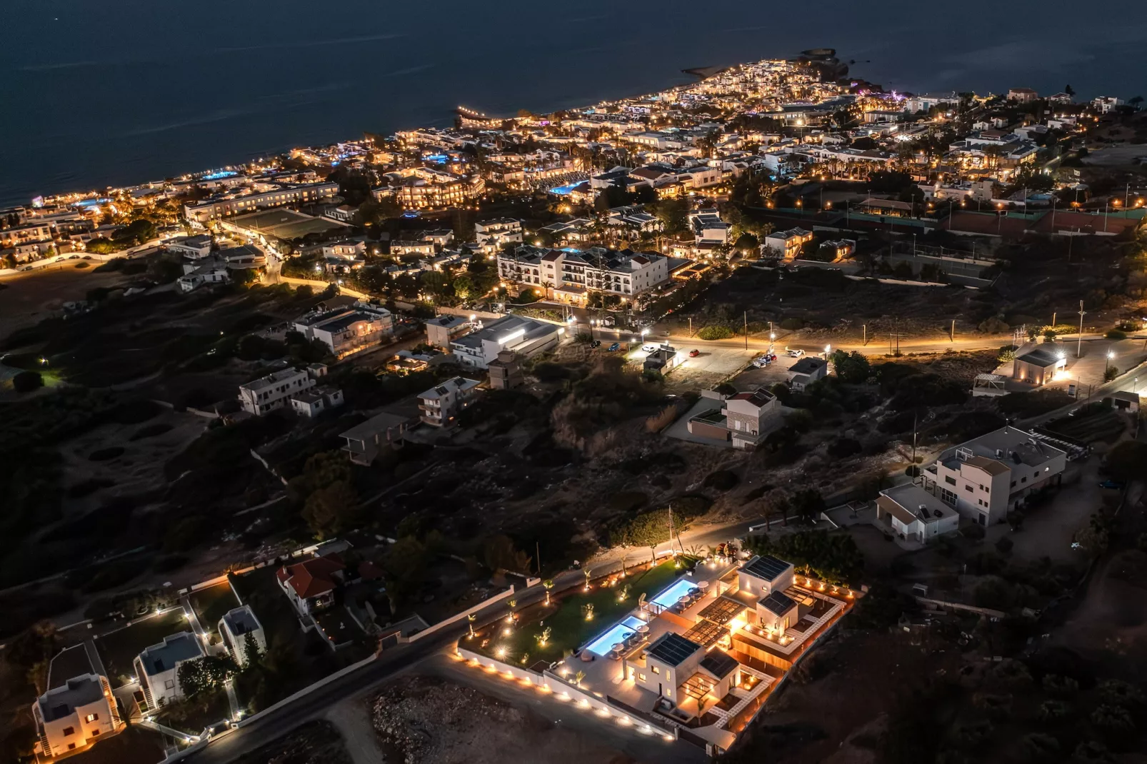 Nysa Luxury villa 1-Areas summer 20km