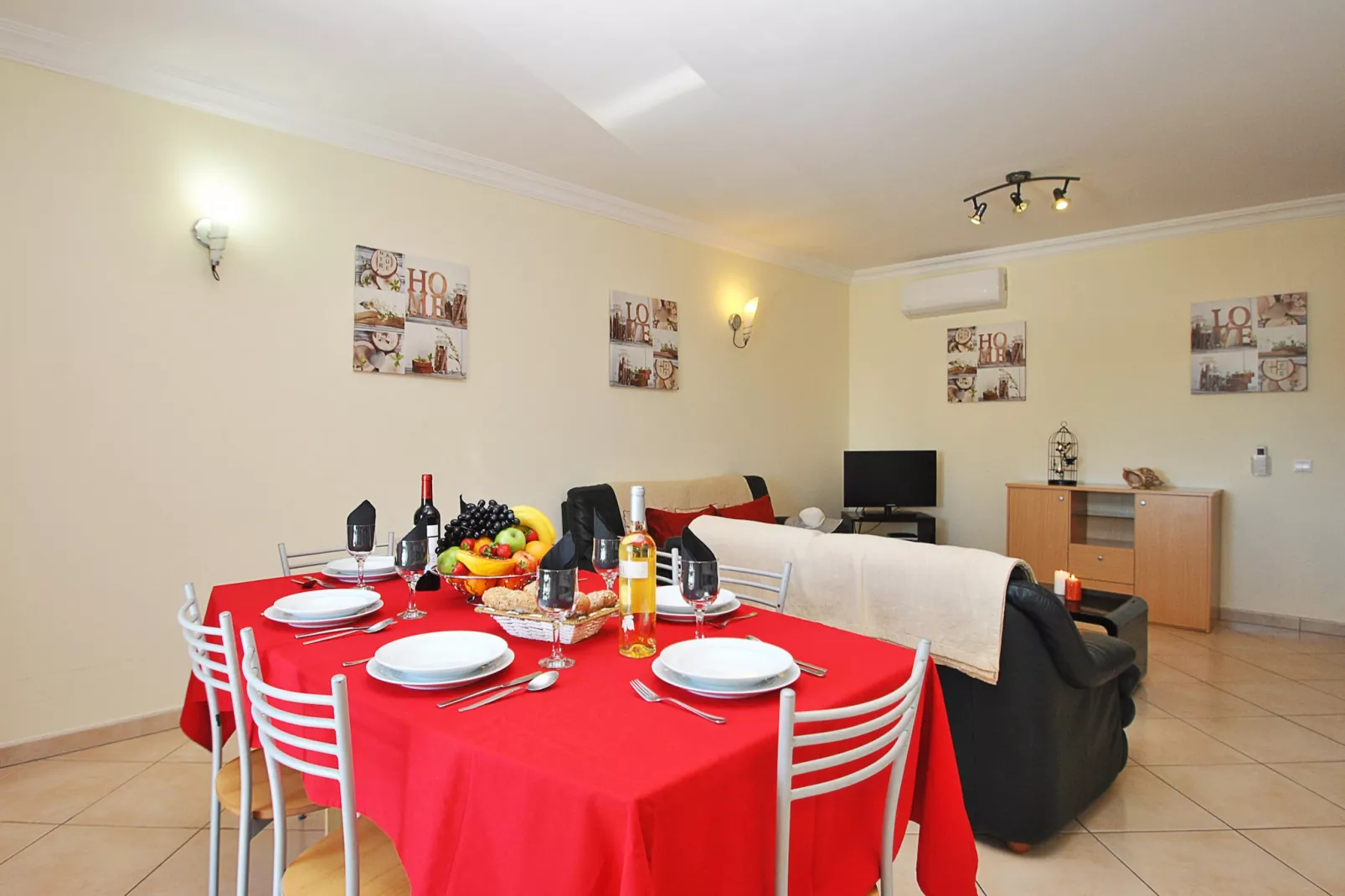 Apartment Paphos-Esszimmer
