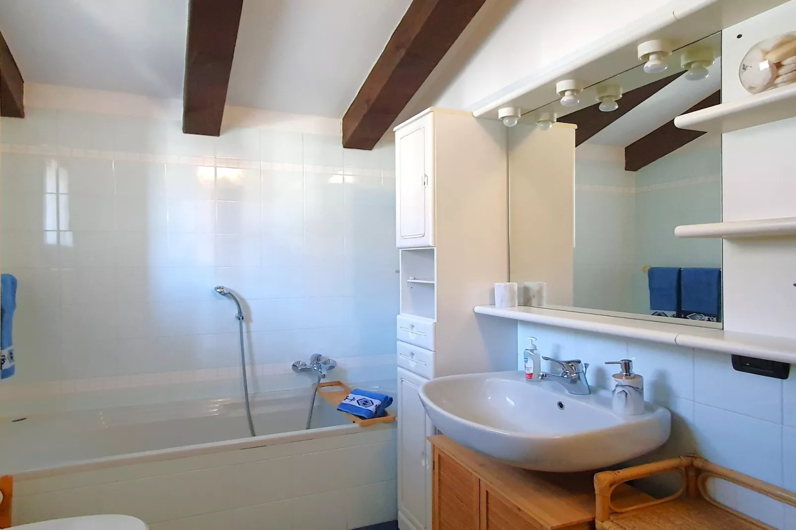 LUN - Casa Luna-Bathroom