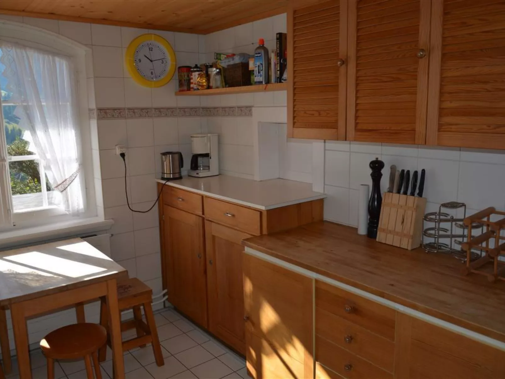 La Ruche, Chalet-Inside