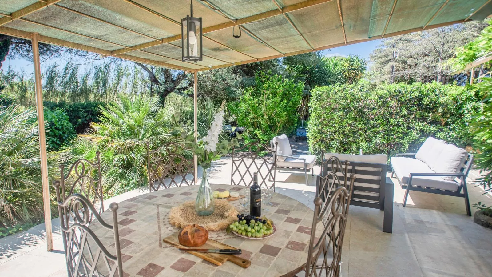 Les Romarins-Terrace balcony