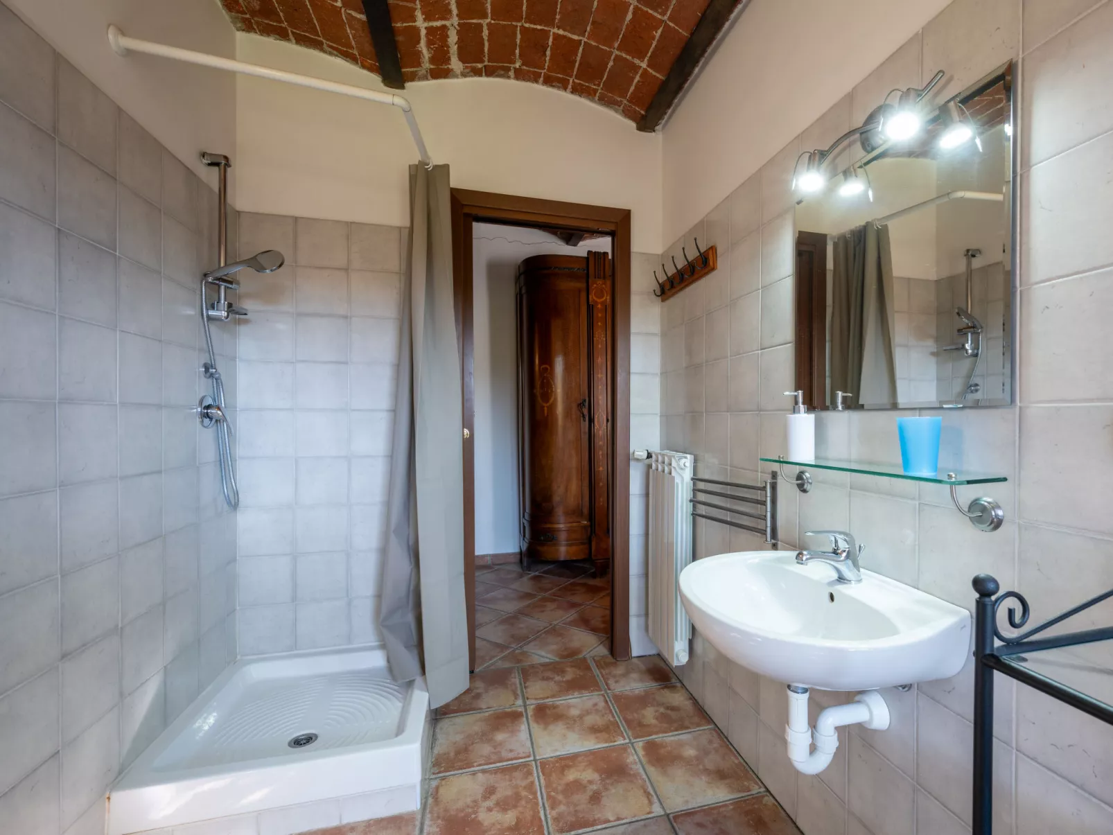 Relais San Desiderio-Drinnen