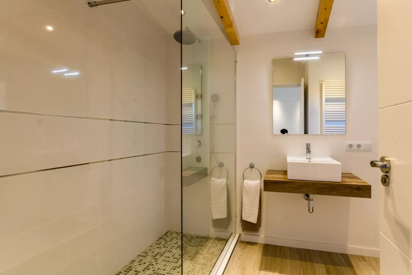Can Mesquida, Finca 5StarsHome Mallorca-Bathroom