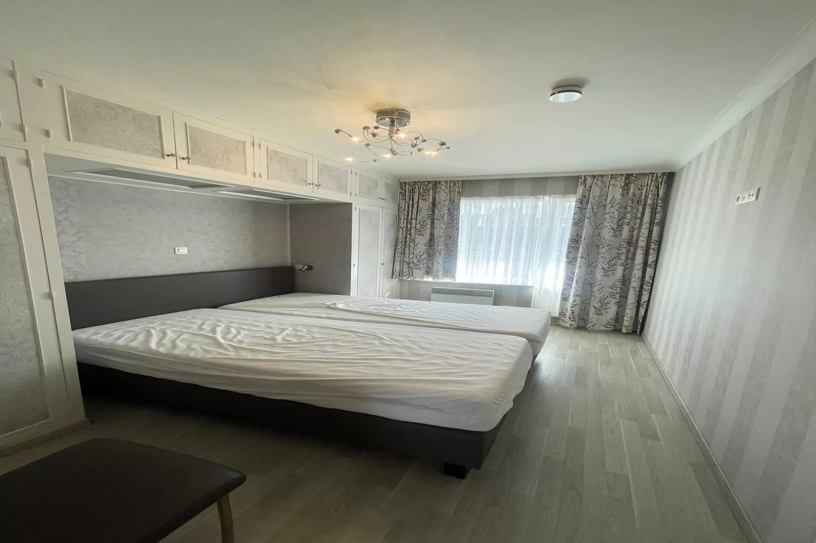 ESTORIL 0501/ 5V12-Bedroom