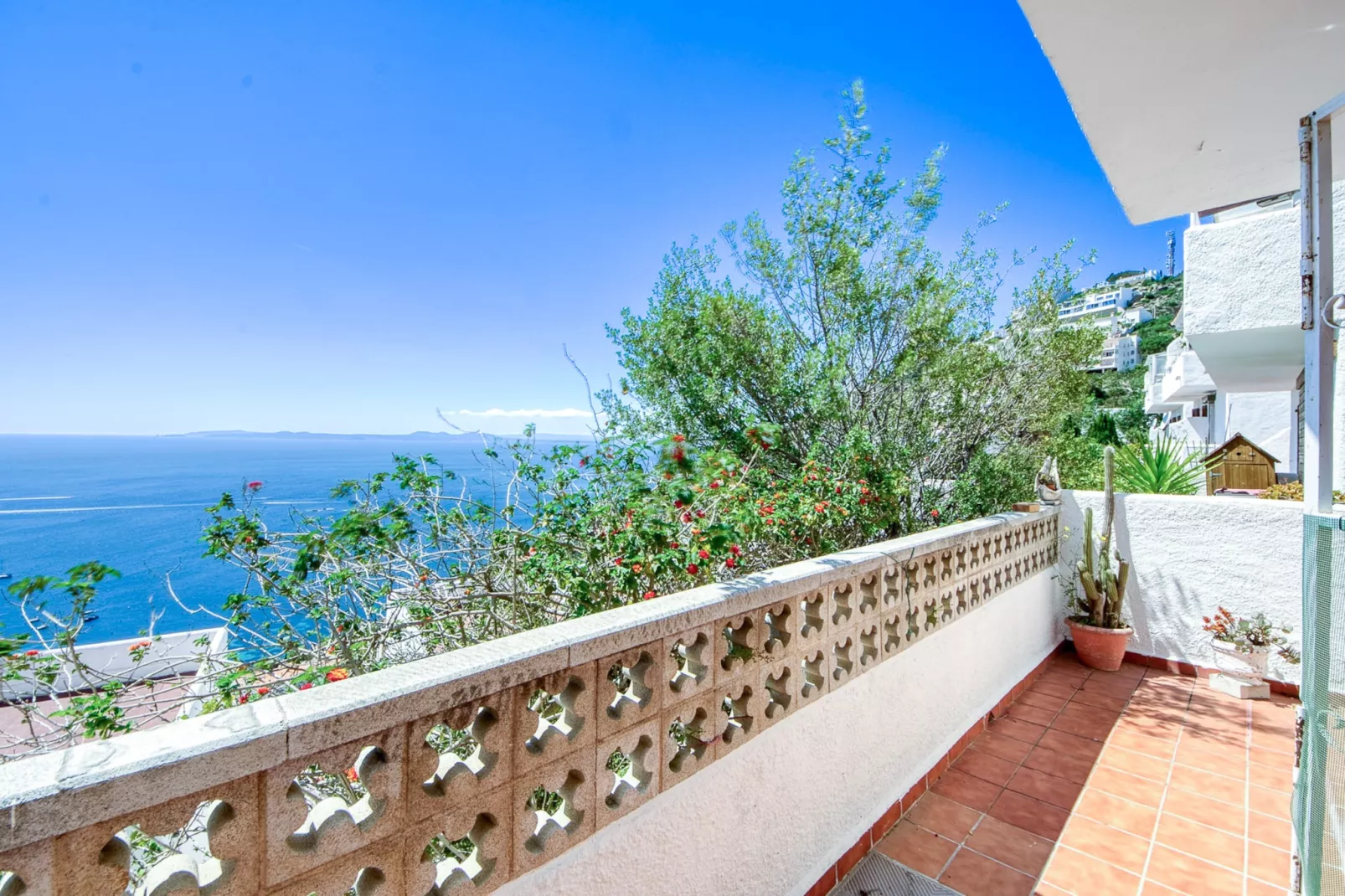 IBIZA BRAMER 11  Canyelles Roses-Terrace balcony