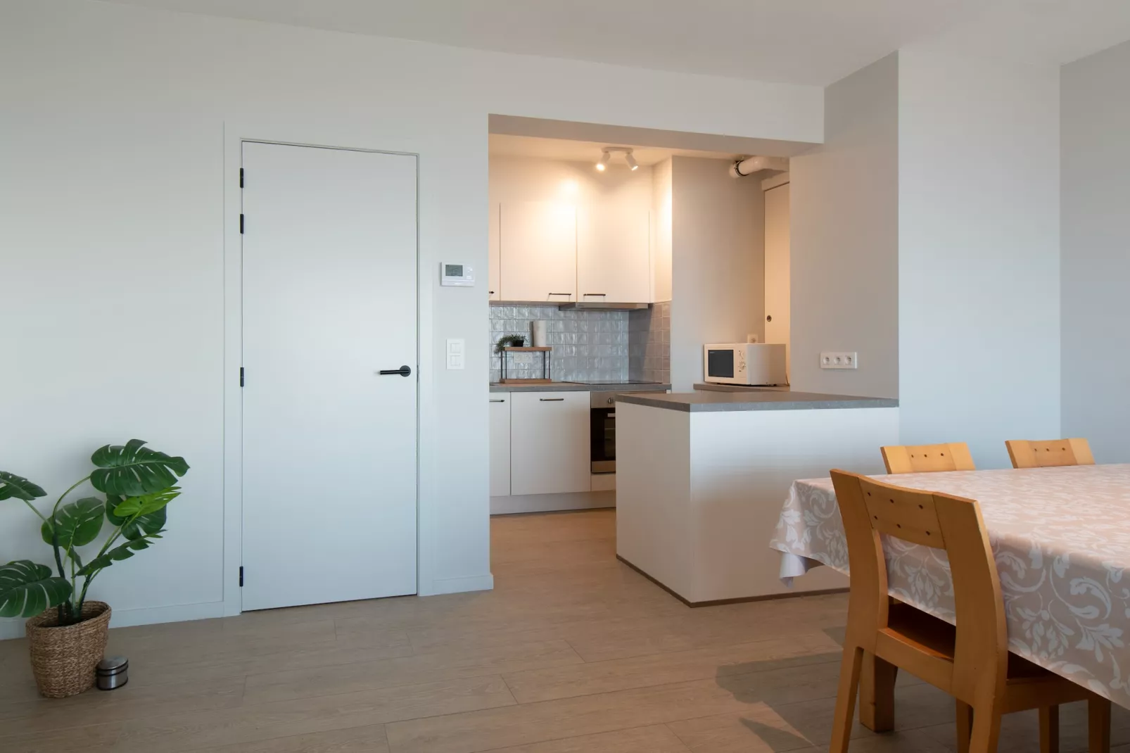 BALMORAL 0001-Kitchen