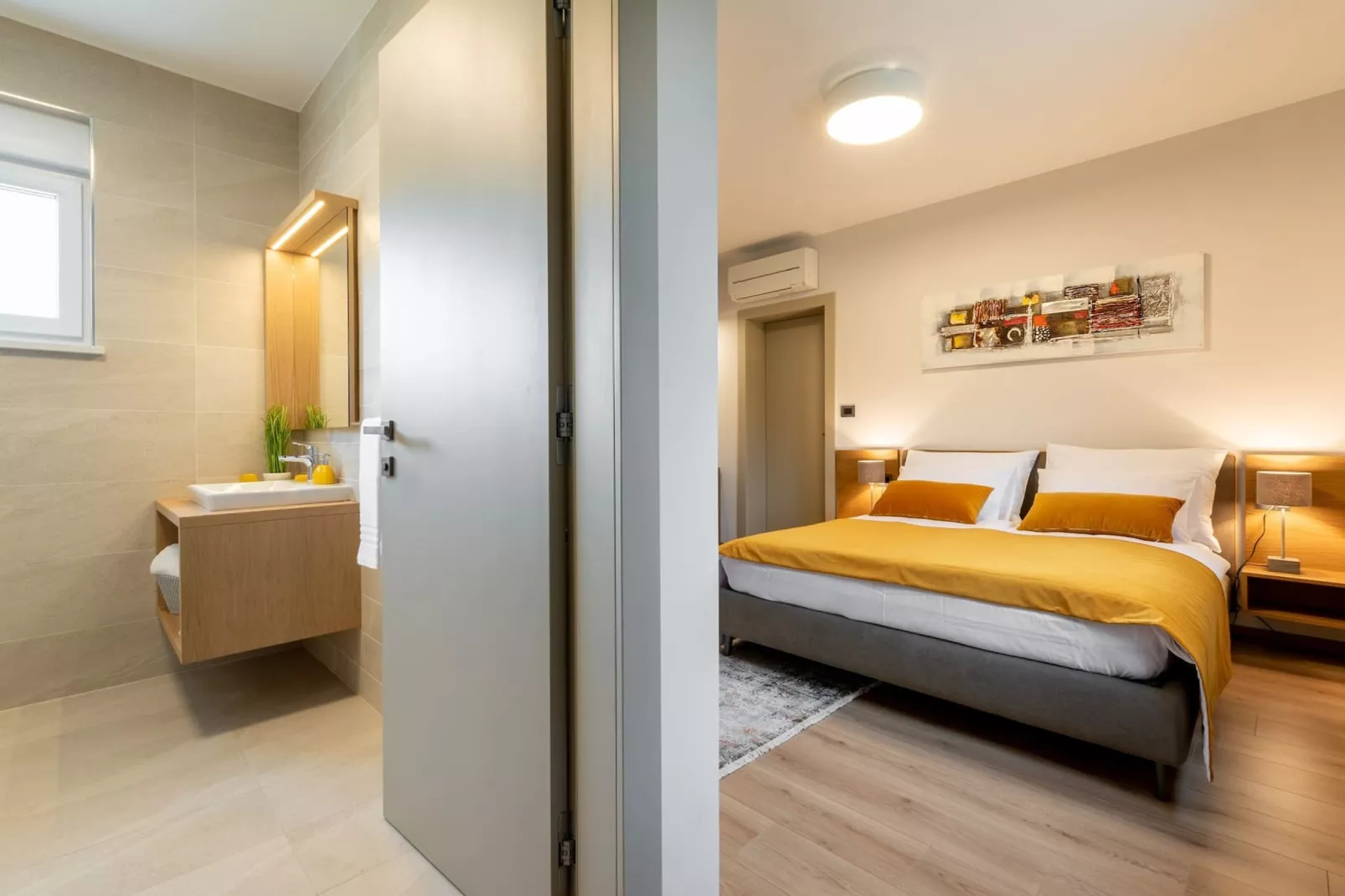 Luxurious Villa Laurea-Bedroom