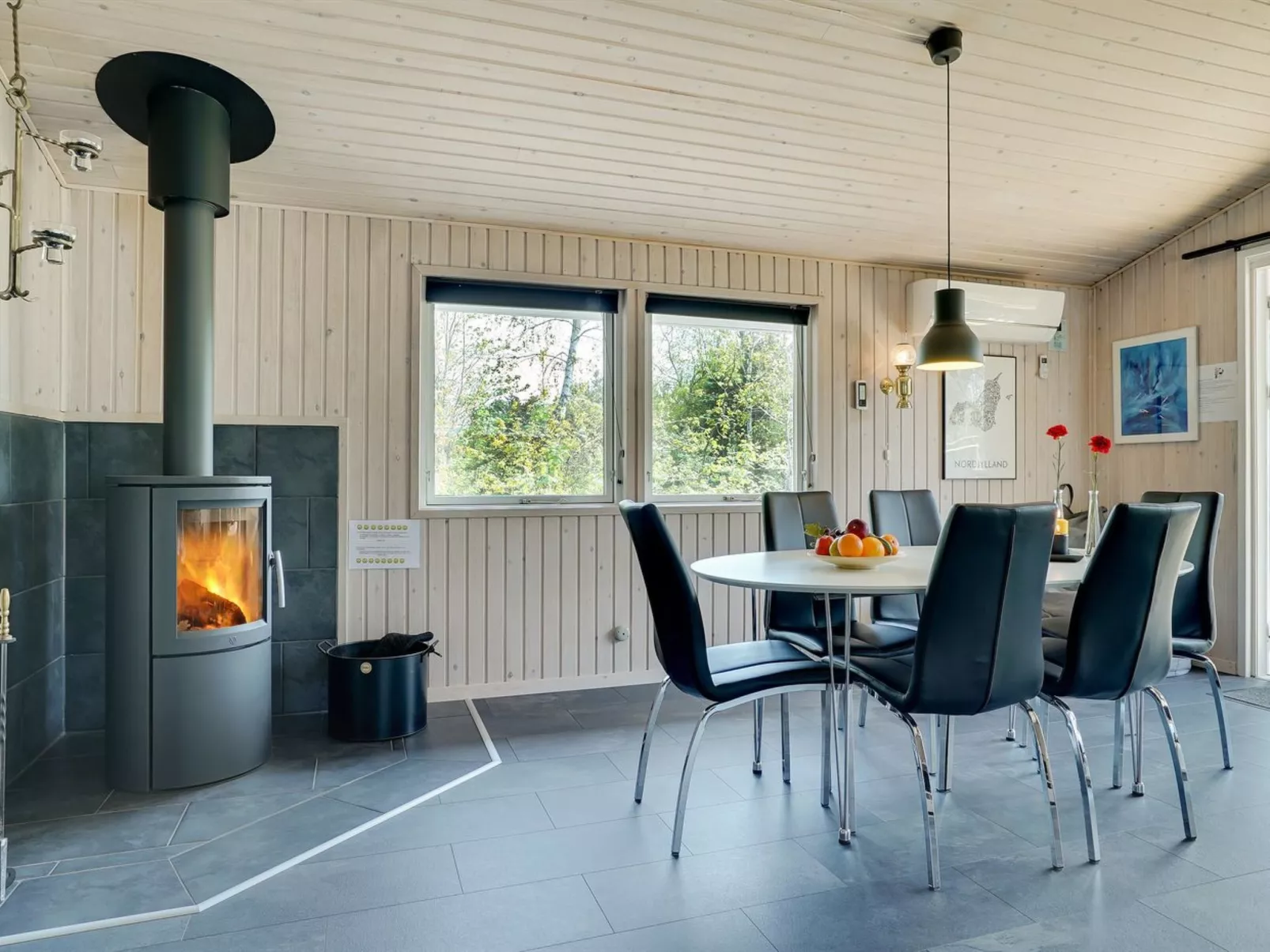 "Onni" - 2.3km from the sea-Dedans