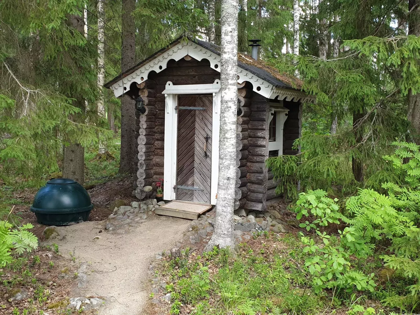 Matruusin majakka-Outside