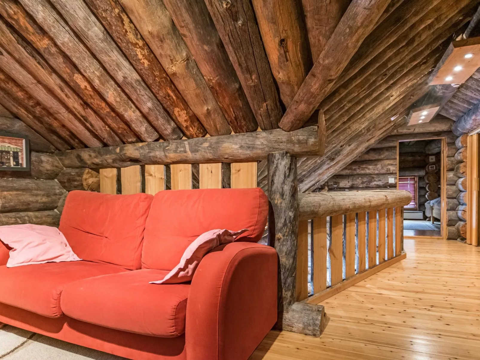 Veskahovi-Inside