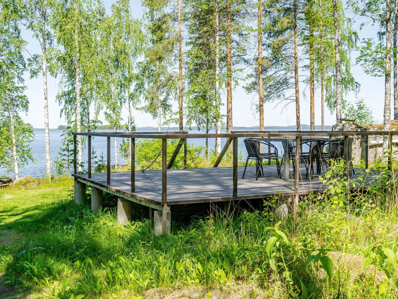 Lakunlahti-Draußen
