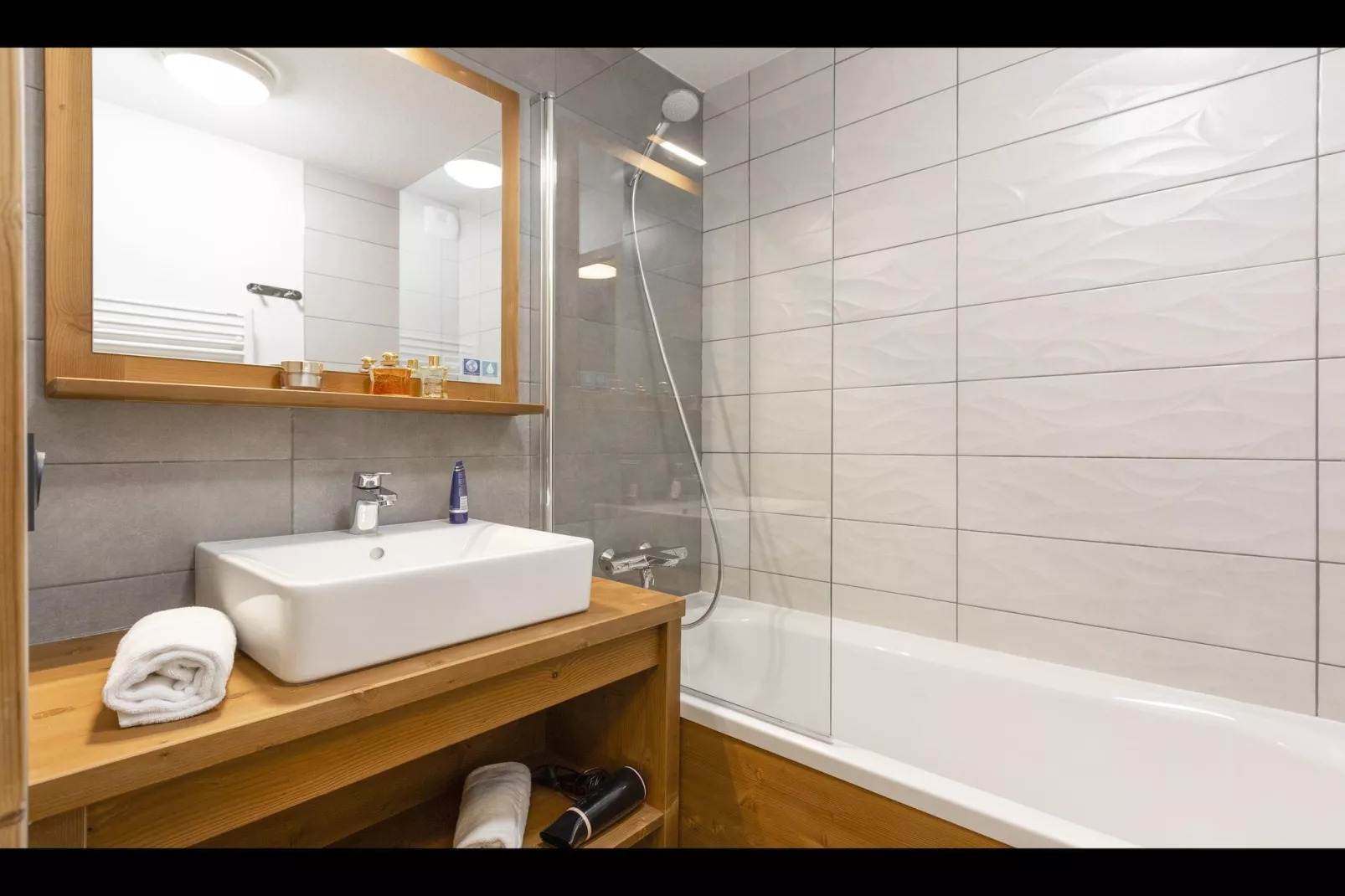 SAISIES-10PM-Salle de bain