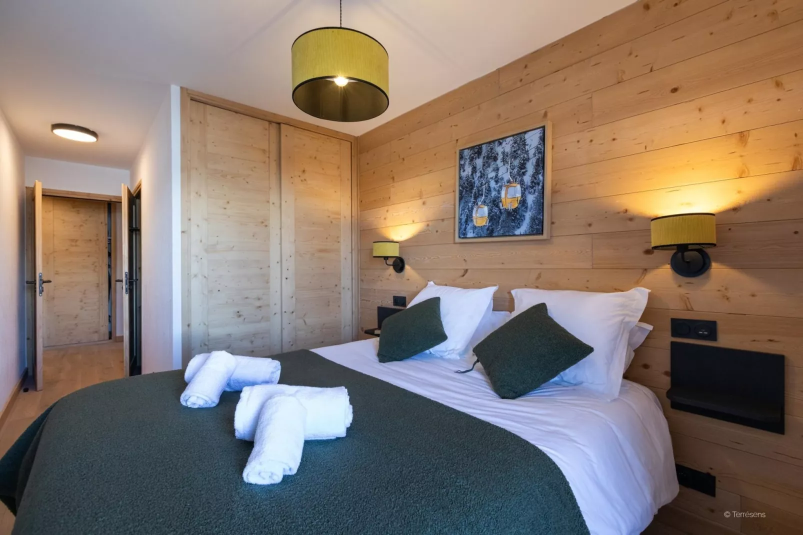 PLAGNE MONTALBERT Le Snoroc- A48P-Bedroom