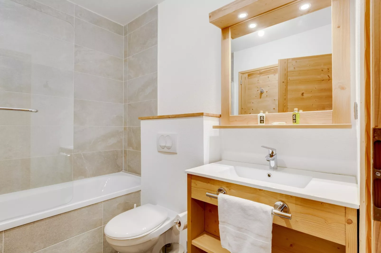 COMBLOUX Les Fermes du Mont Blanc - C61P-Bathroom