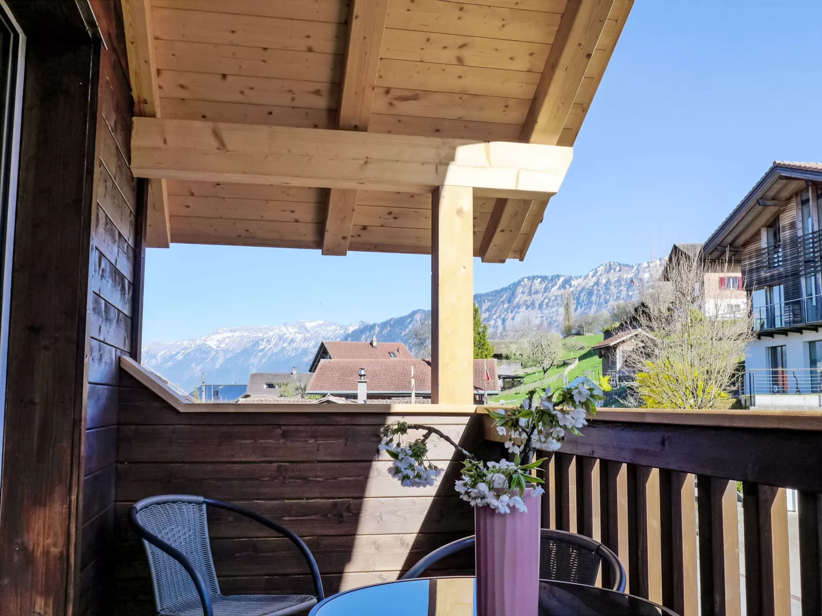 Huus Chloster, Apt Büel-Draußen