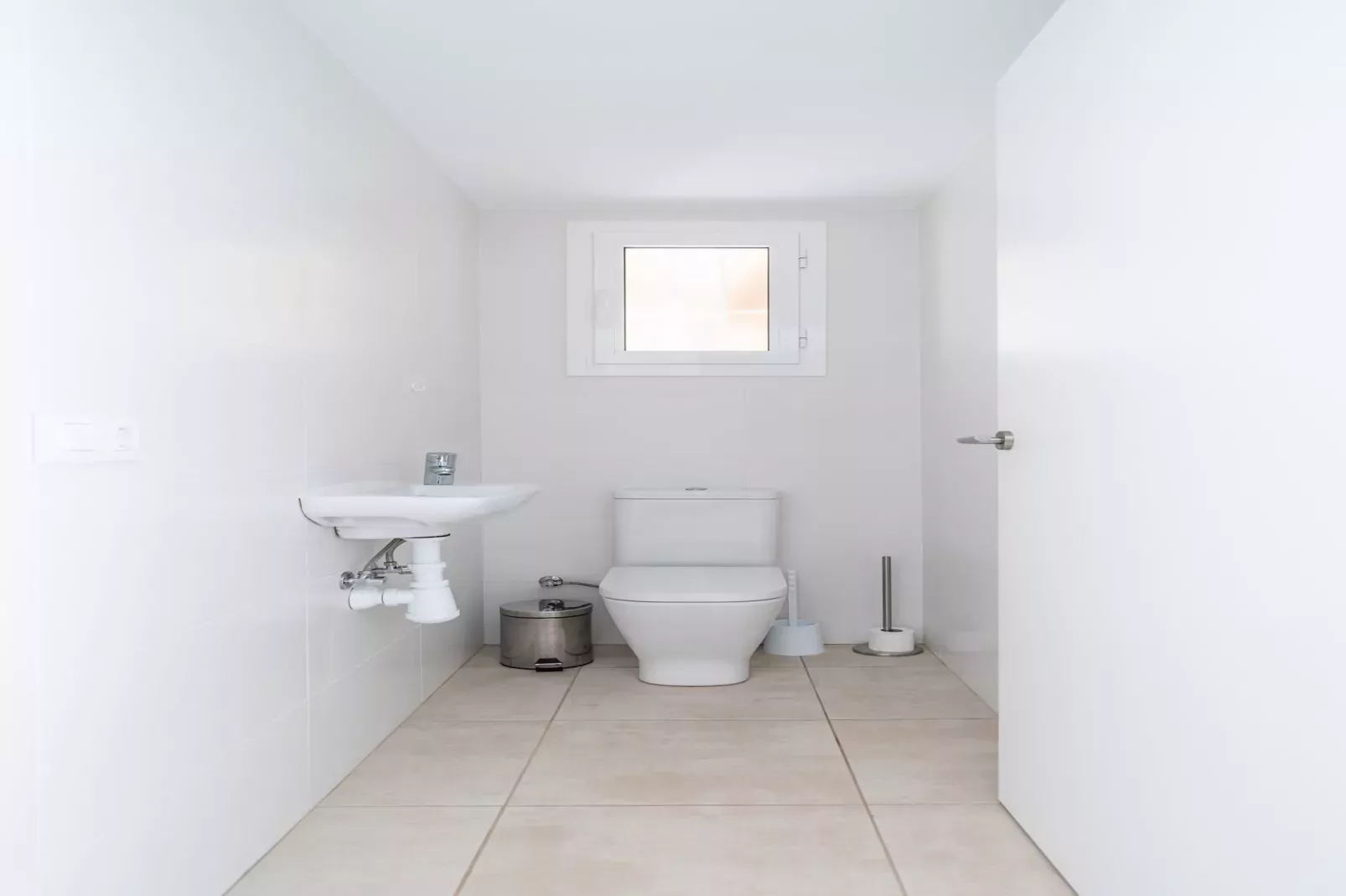 Isabelle-Bathroom
