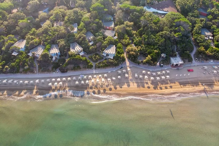 Holiday resort Riva degli Etruschi San Vincenzo-Ville Comfort  Trilo-SANGIOVETO 200 m dal mare-Exterior summer
