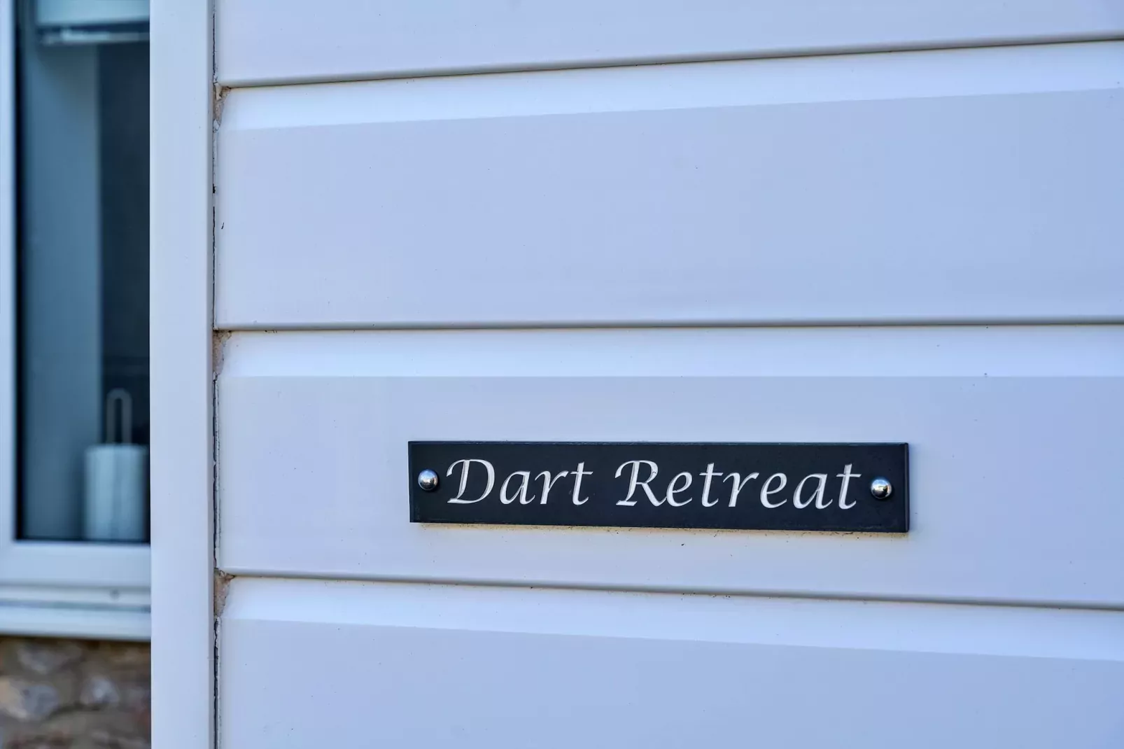 Dart Retreat-Gardens summer