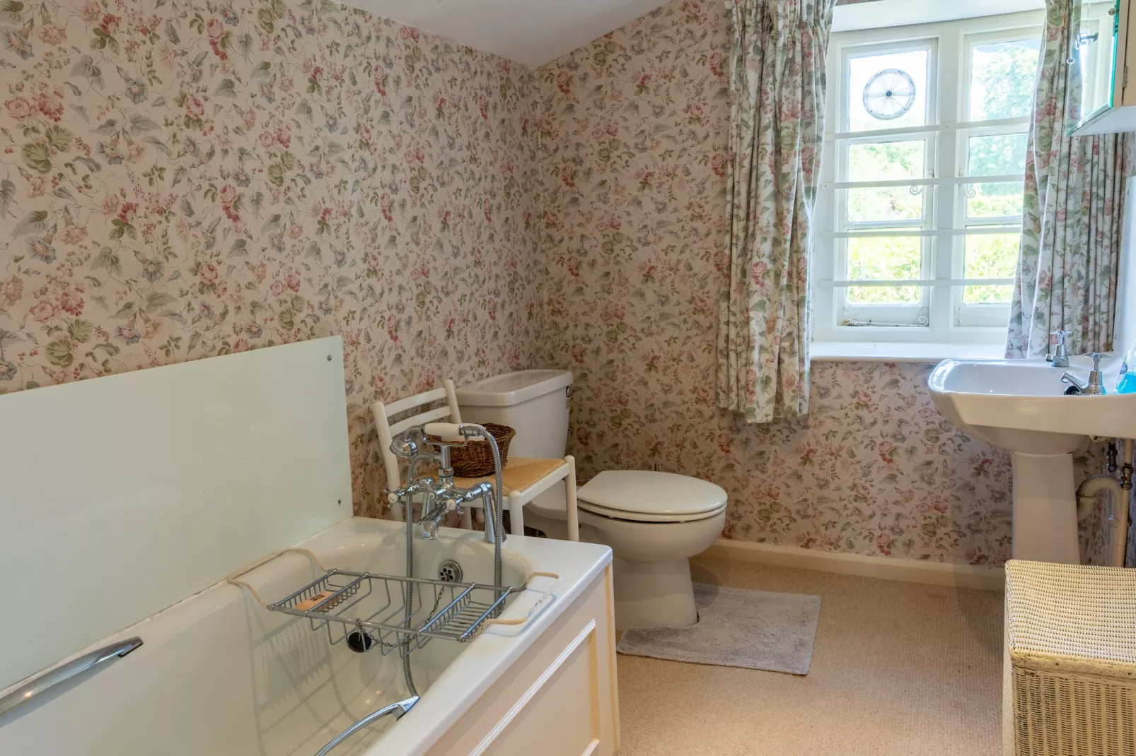 Valley Cottage-Bathroom