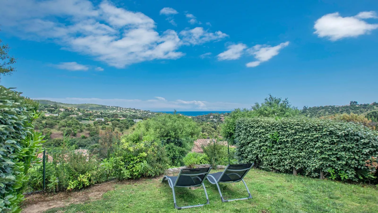 Les Collines-View summer