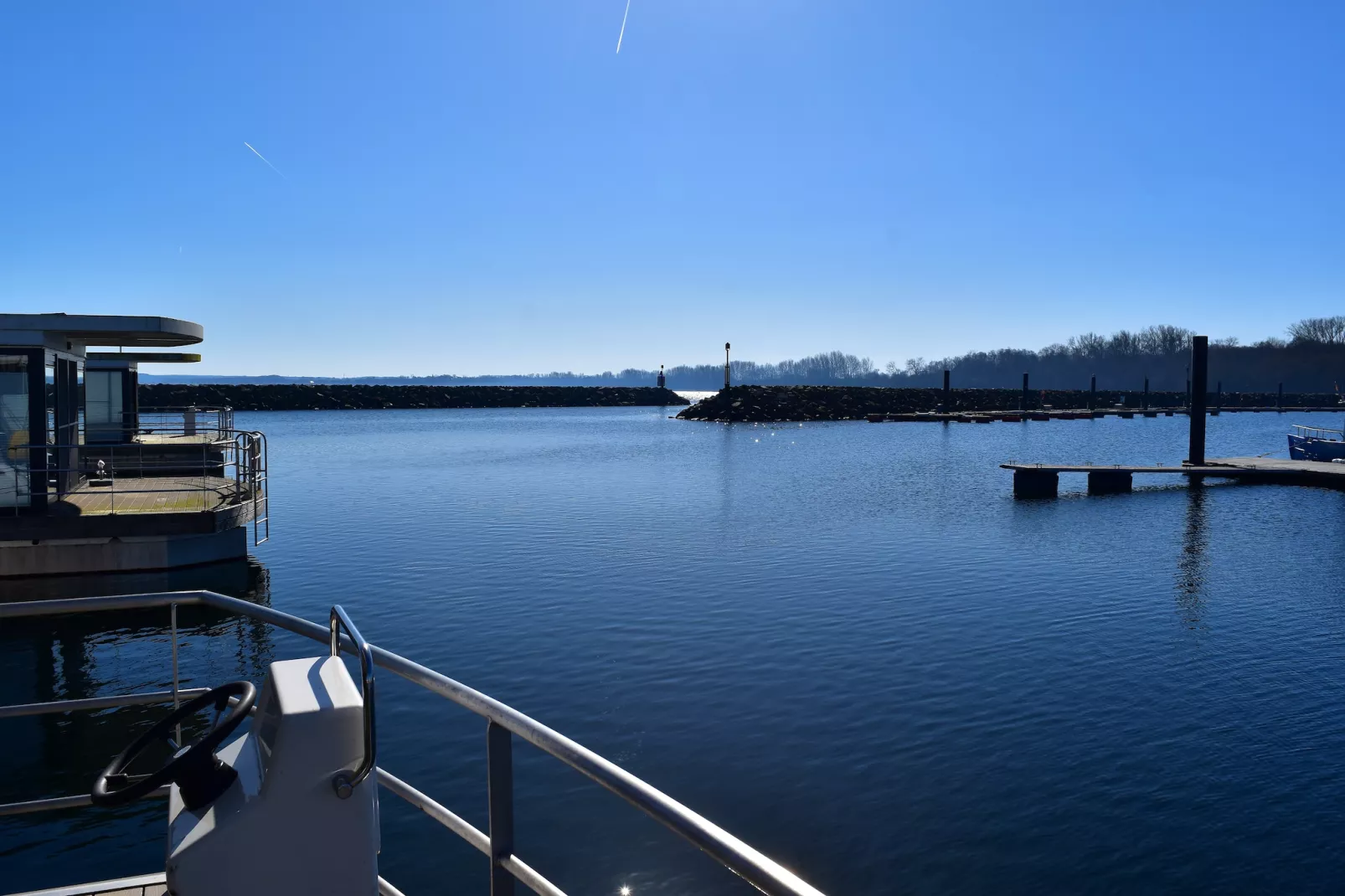 Hausboot Family & Friends LP 3 / 4 Personen-View winter