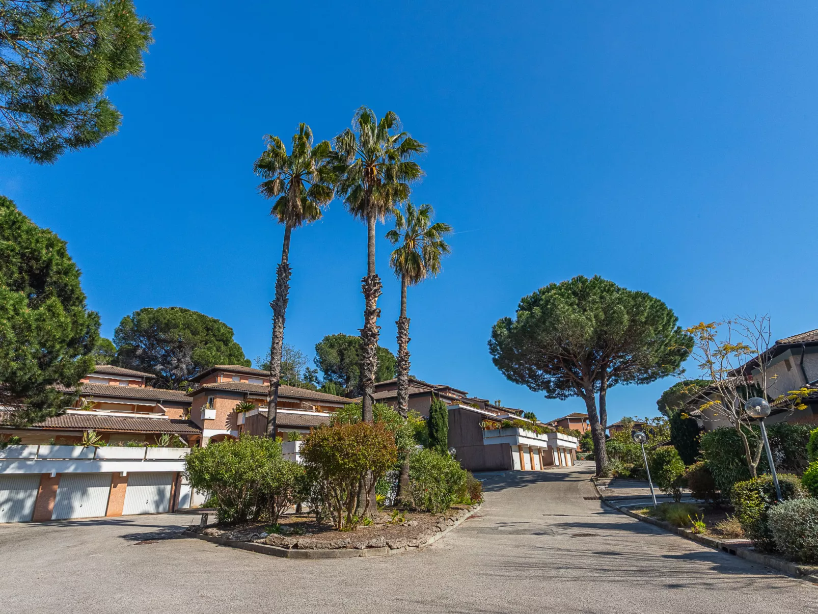 Les Terrasses de Cavalière II-Outside