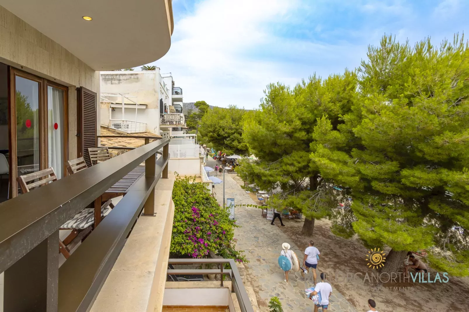 Apartamento Voramar II: Primera Línea en Pine Walk-Terrassenbalkon