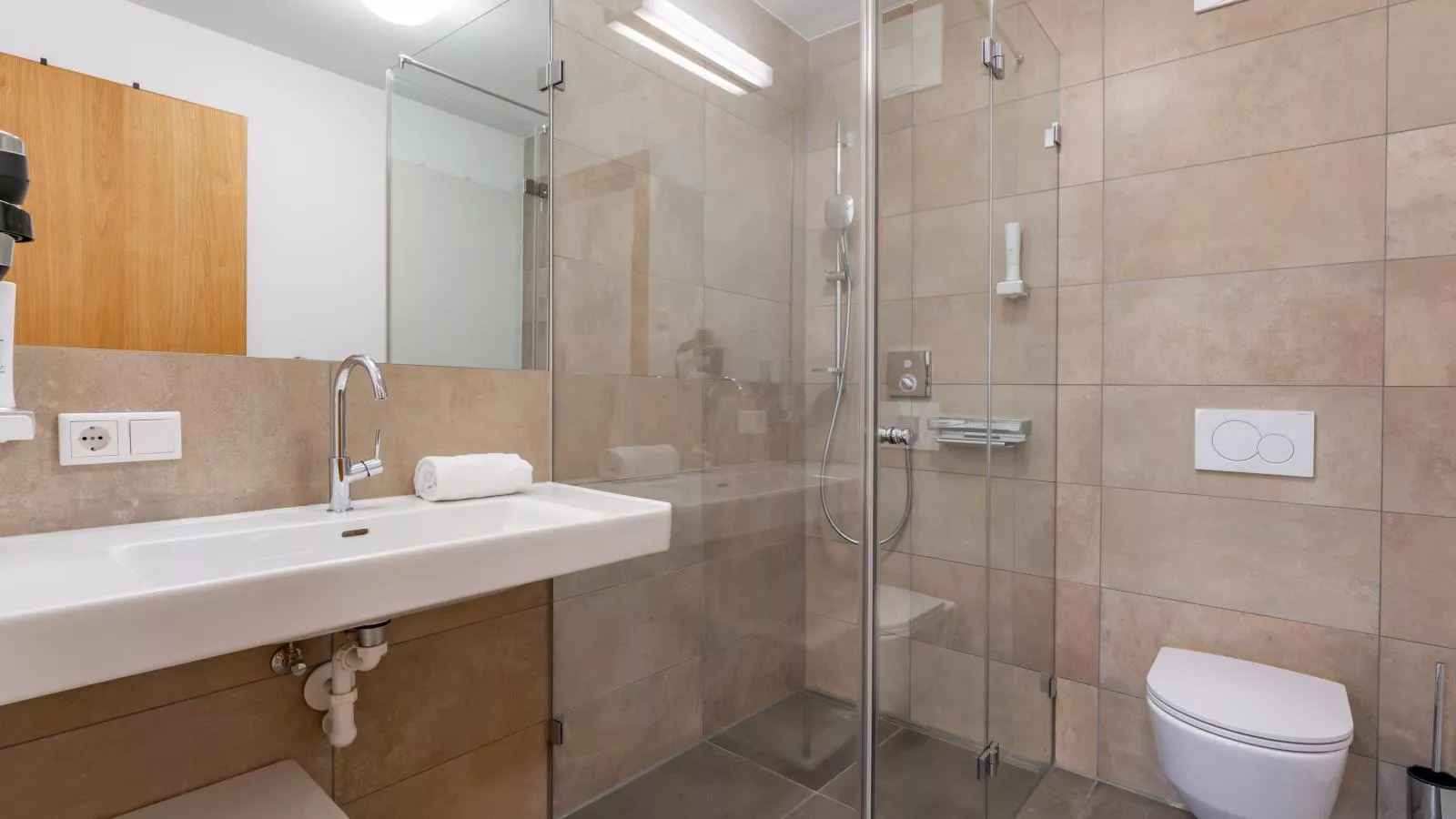 Tauern Suites Mitterwirt TOP 204-Badezimmer