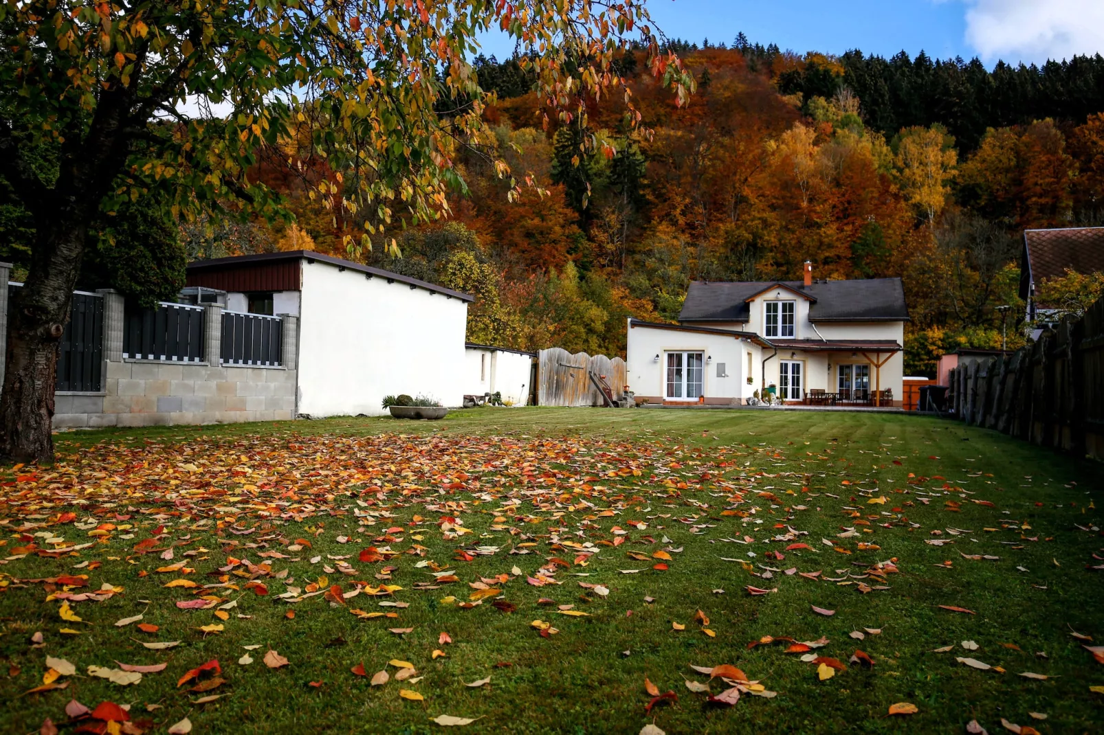 Villa Svoboda nad Upou KSC340-Gärten Sommer