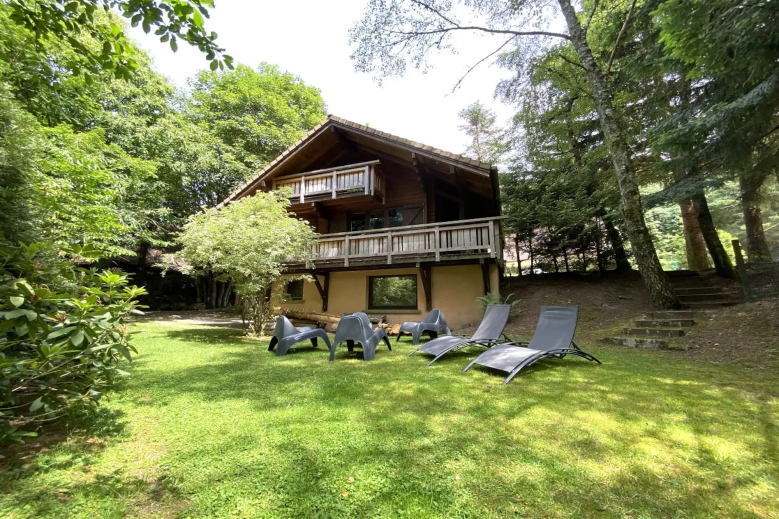 LE RENARD  Chalet en bois au calme-Outdoor