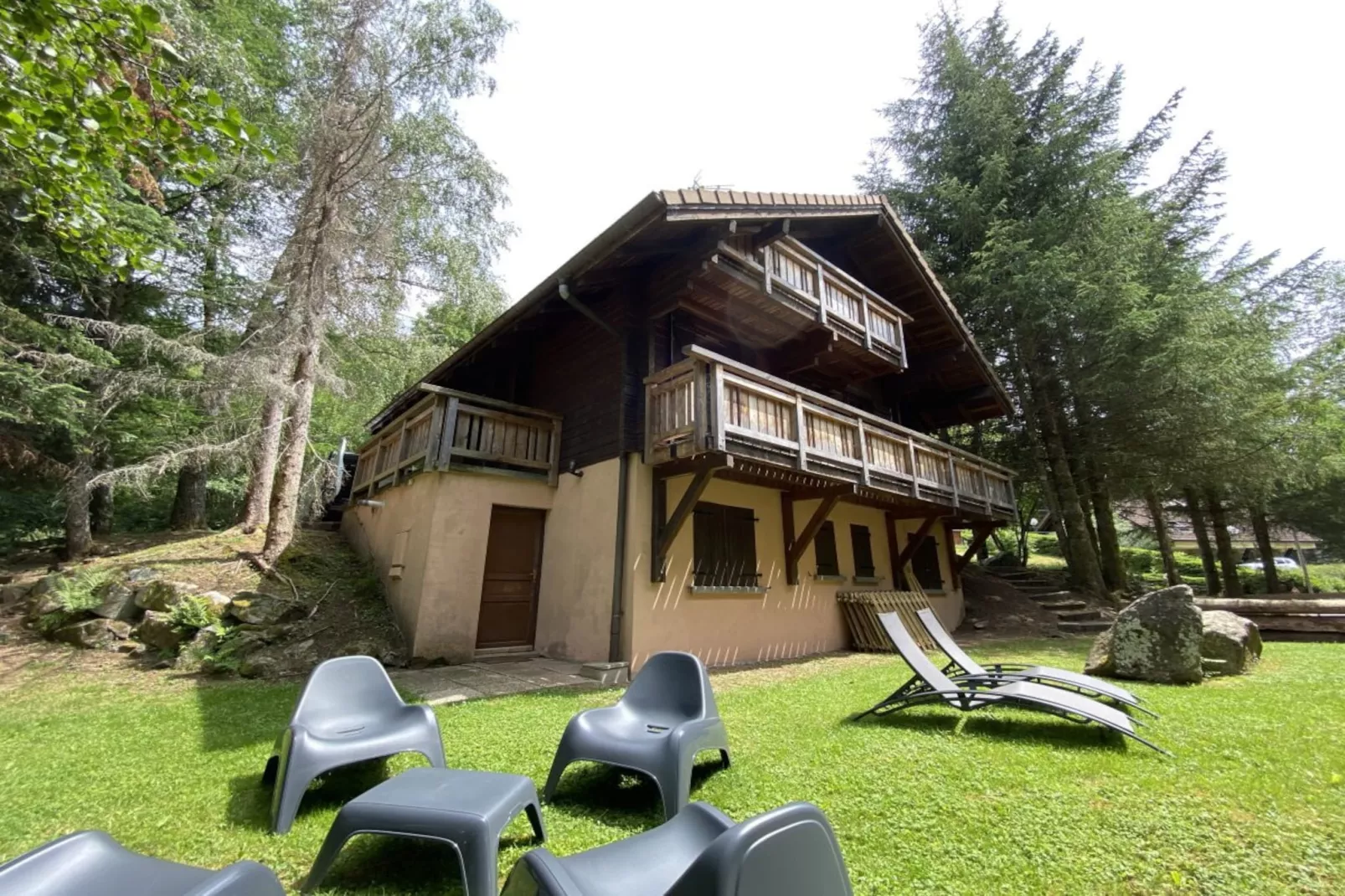 LE SKIEUR  Chalet en bois-Outdoor
