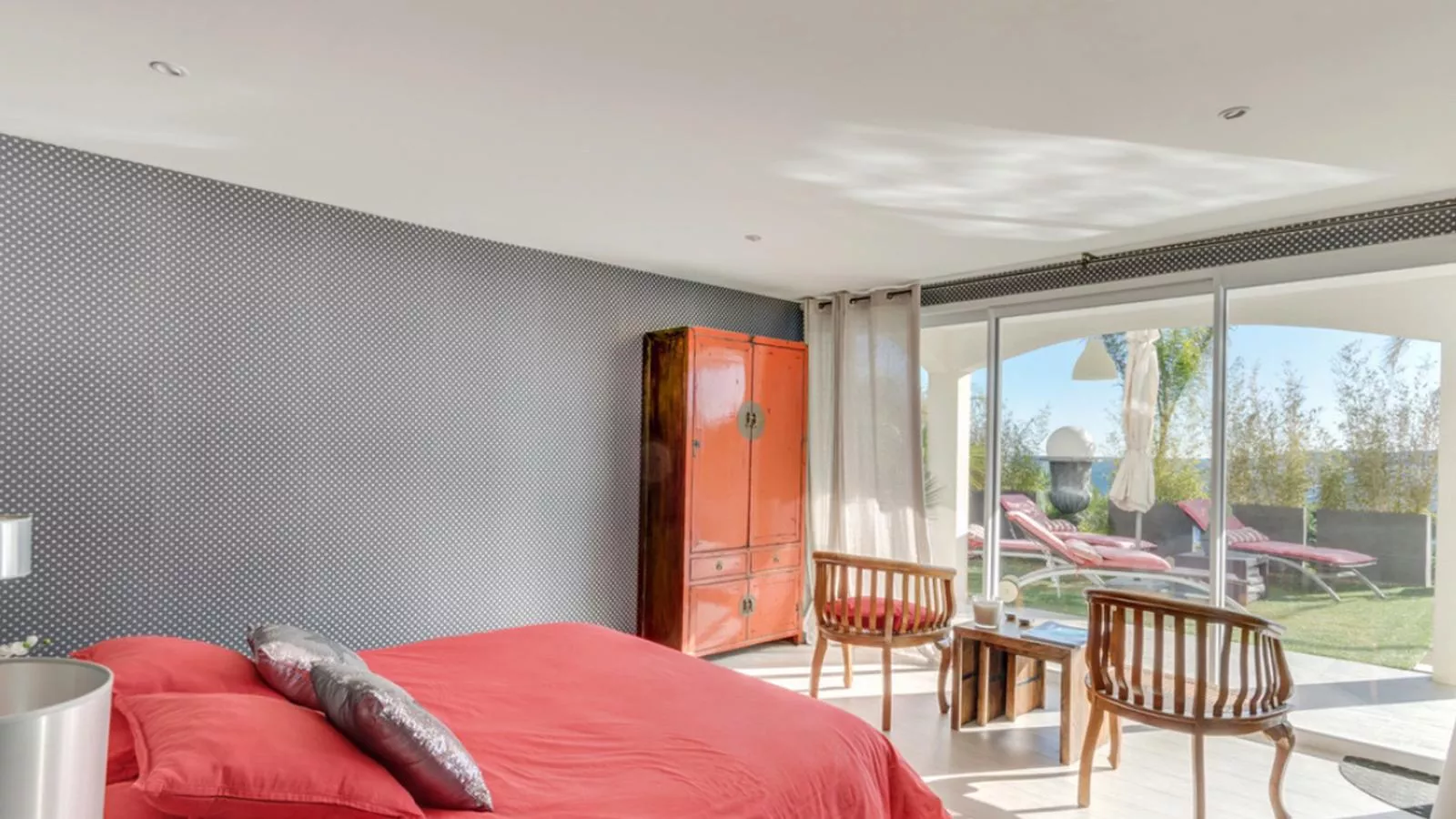 La Meréveil-Bedroom