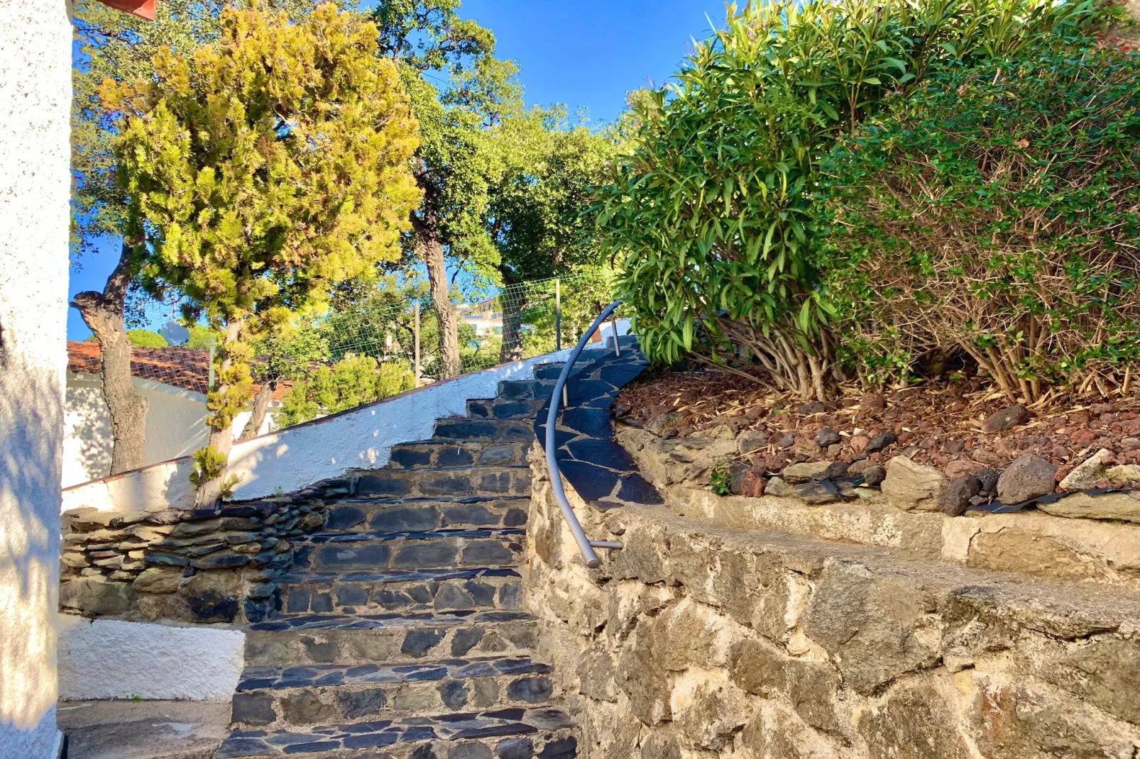 VILLA PARMENIDES Roses-Zones d'été à 1 km