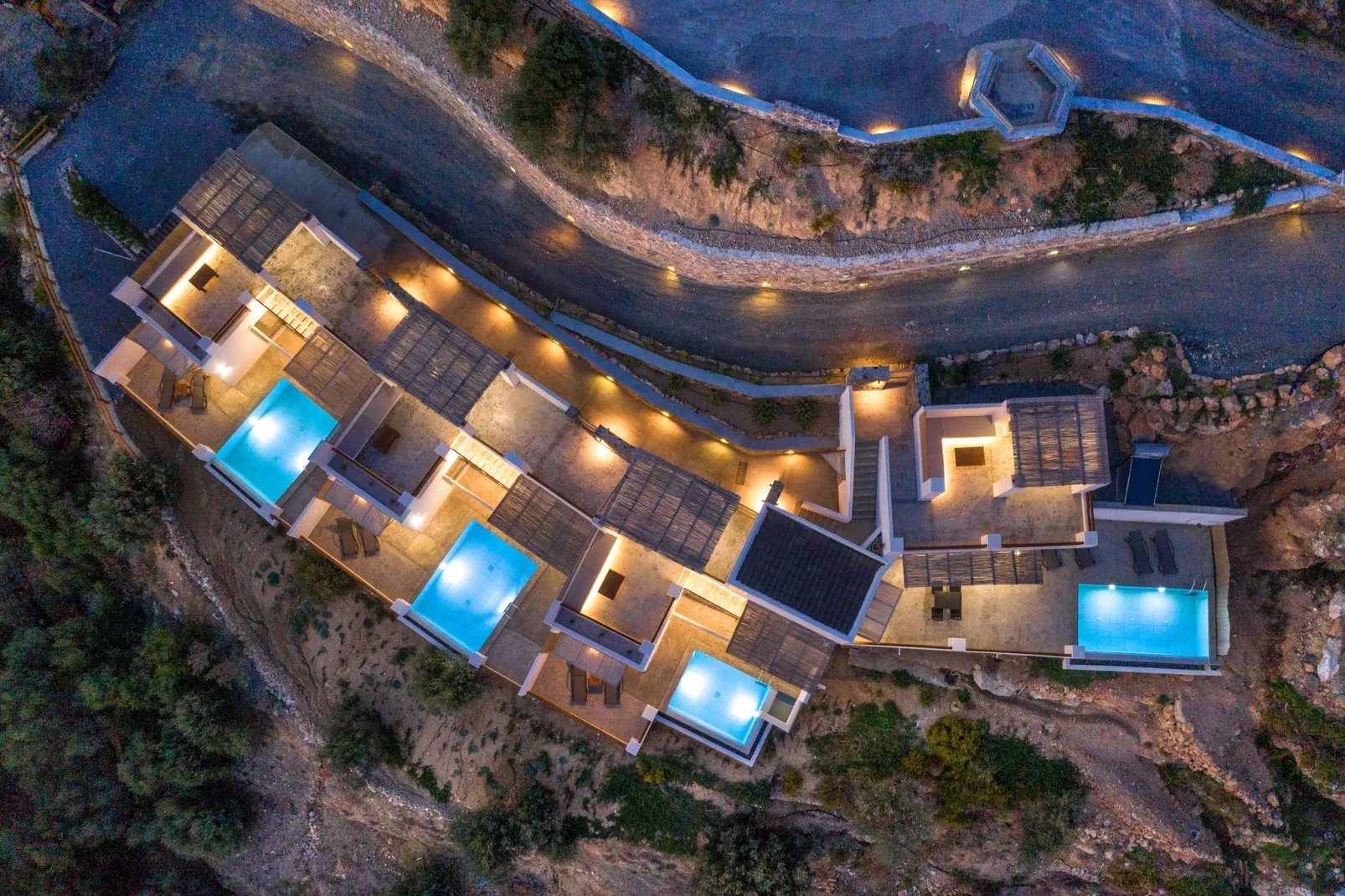 Pyrgos Exclusive 3-Outdoor