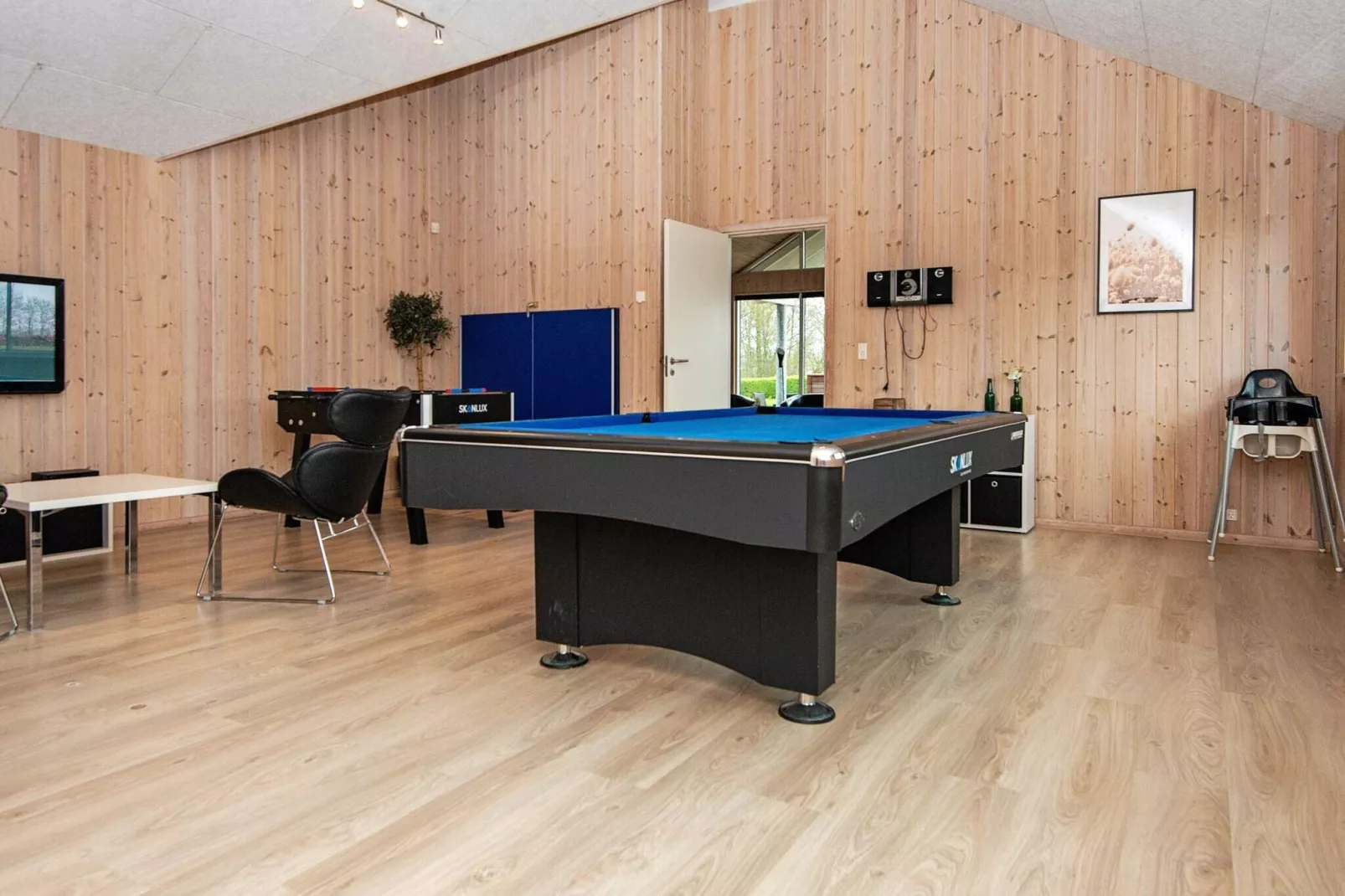 18 person holiday home in Nordborg-Indoor