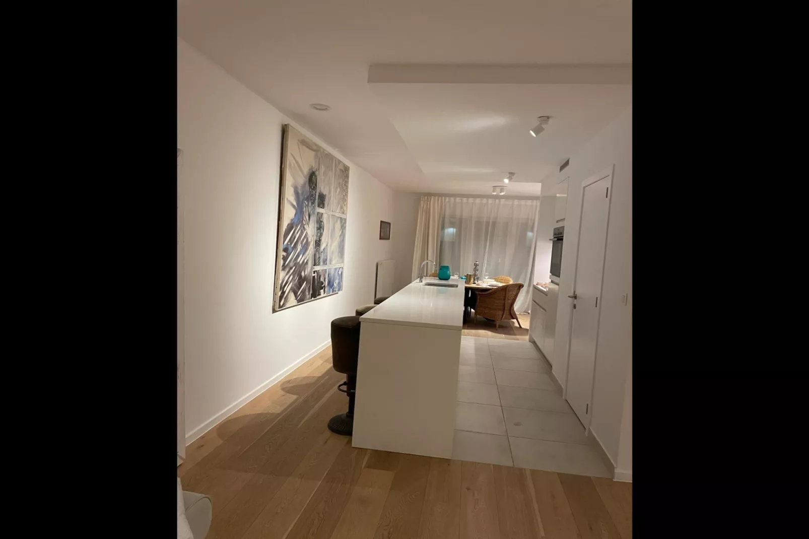 Luxe appartement Montoyer-Kitchen
